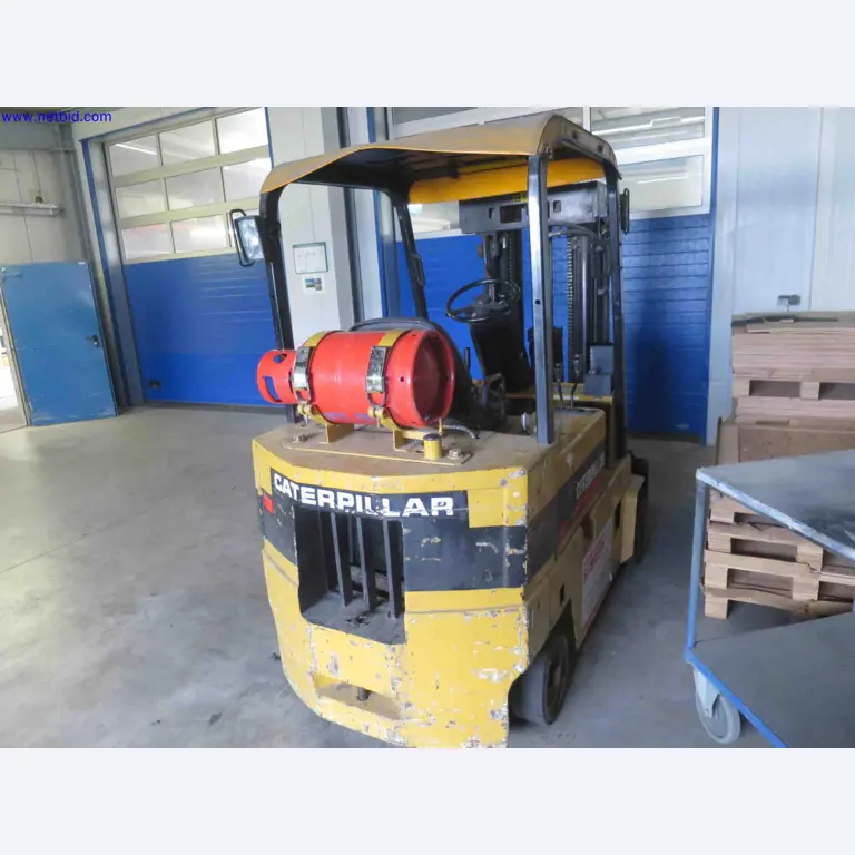 Máquinas CNC en buen estado para la fabricación de componentes metálicos de precisión-3