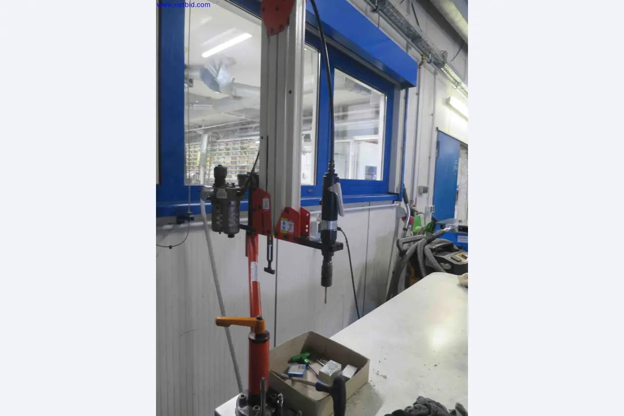 Máquinas CNC en buen estado para la fabricación de componentes metálicos de precisión-3