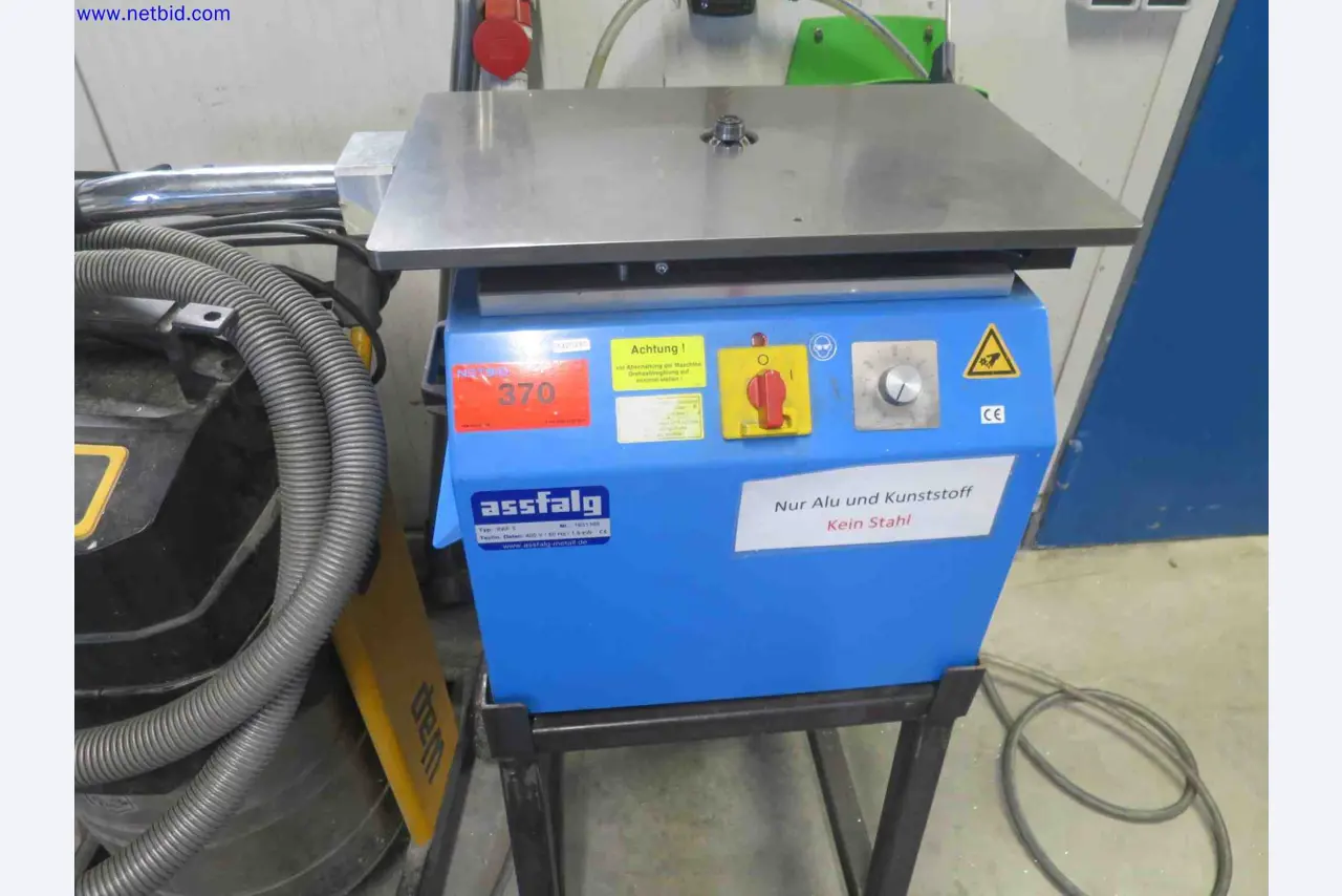 Máquinas CNC en buen estado para la fabricación de componentes metálicos de precisión-1