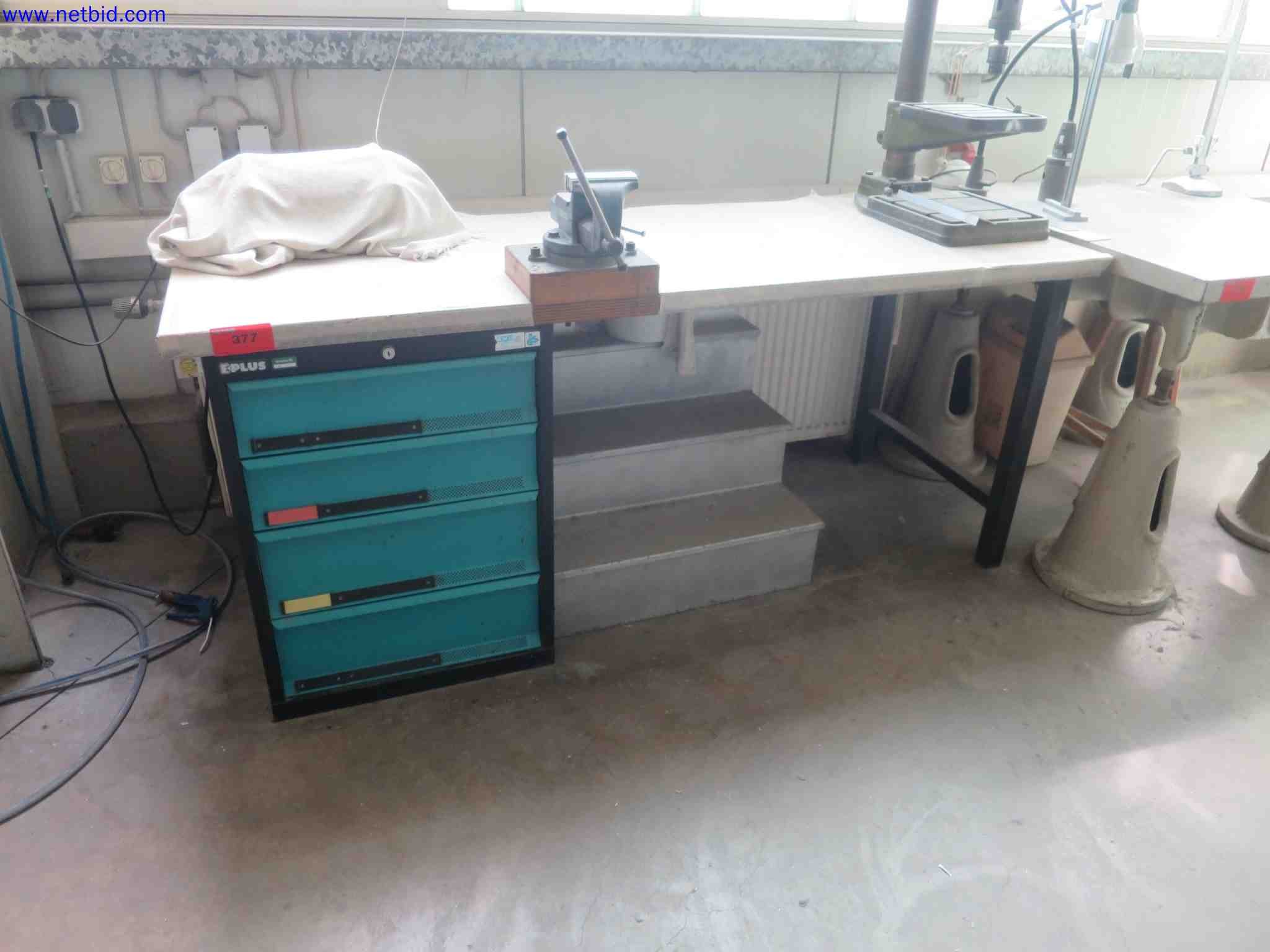 Máquinas CNC en buen estado para la fabricación de componentes metálicos de precisión-1
