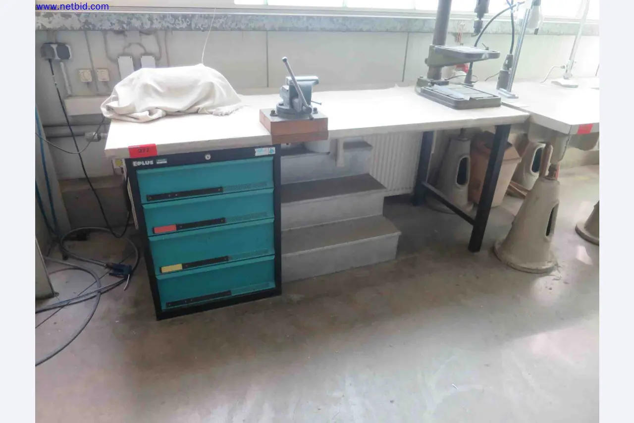 Máquinas CNC en buen estado para la fabricación de componentes metálicos de precisión-1