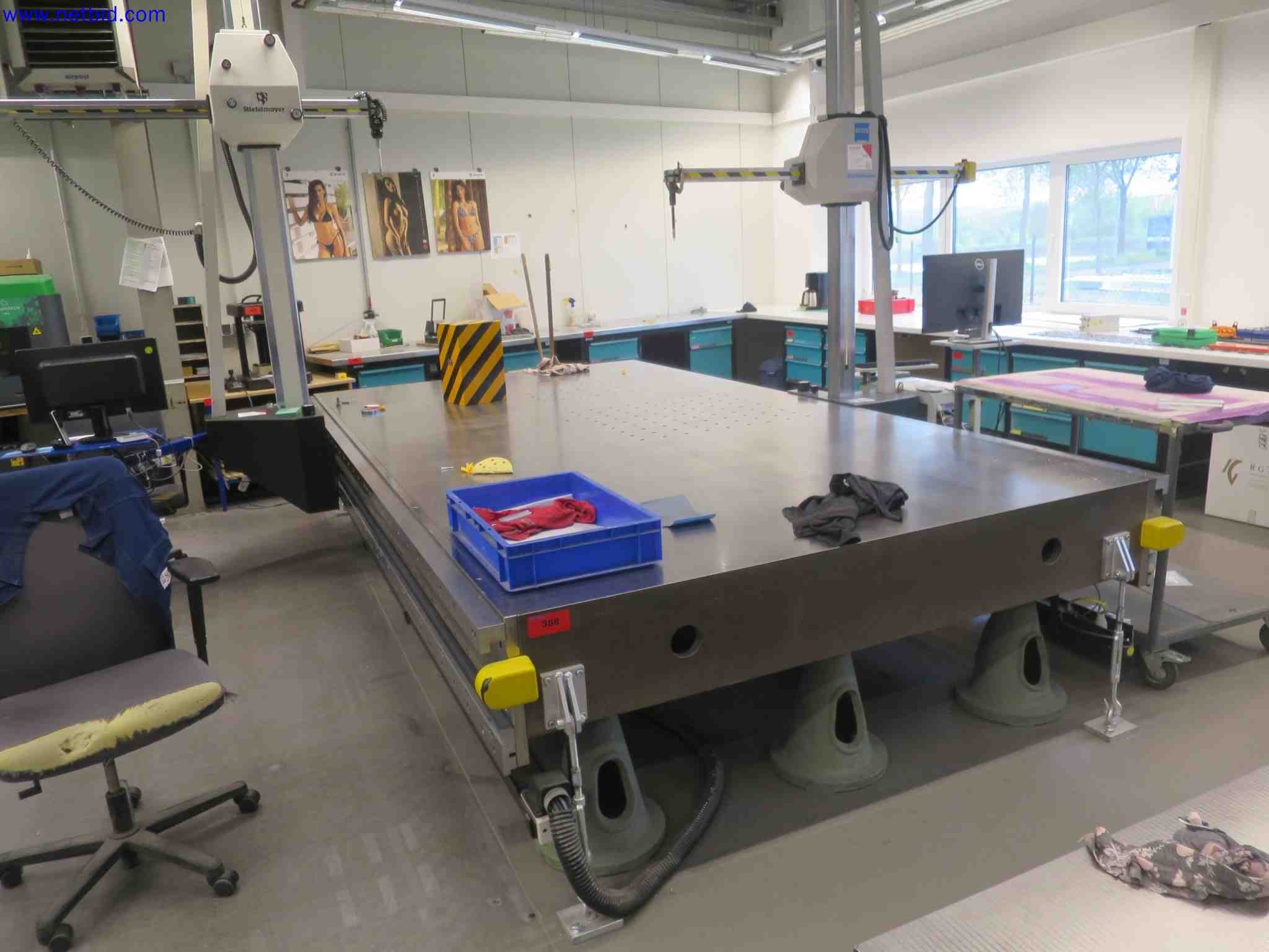 Máquinas CNC en buen estado para la fabricación de componentes metálicos de precisión-2