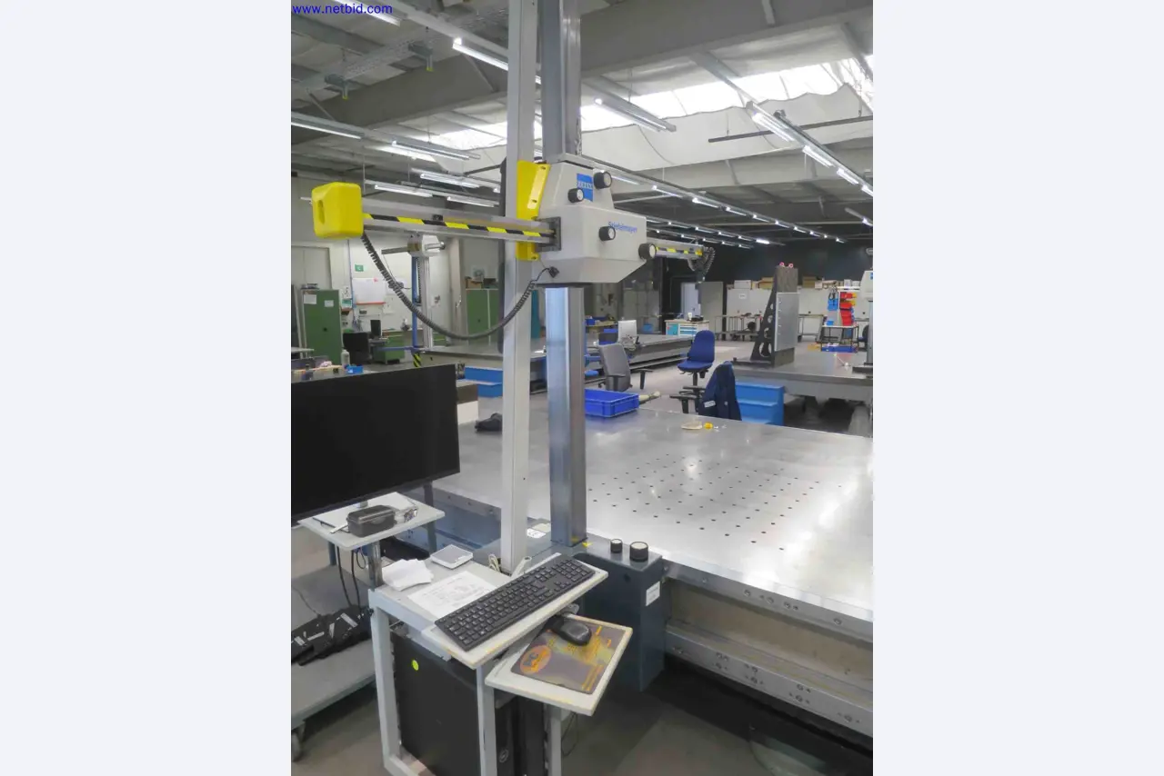 Máquinas CNC en buen estado para la fabricación de componentes metálicos de precisión-3