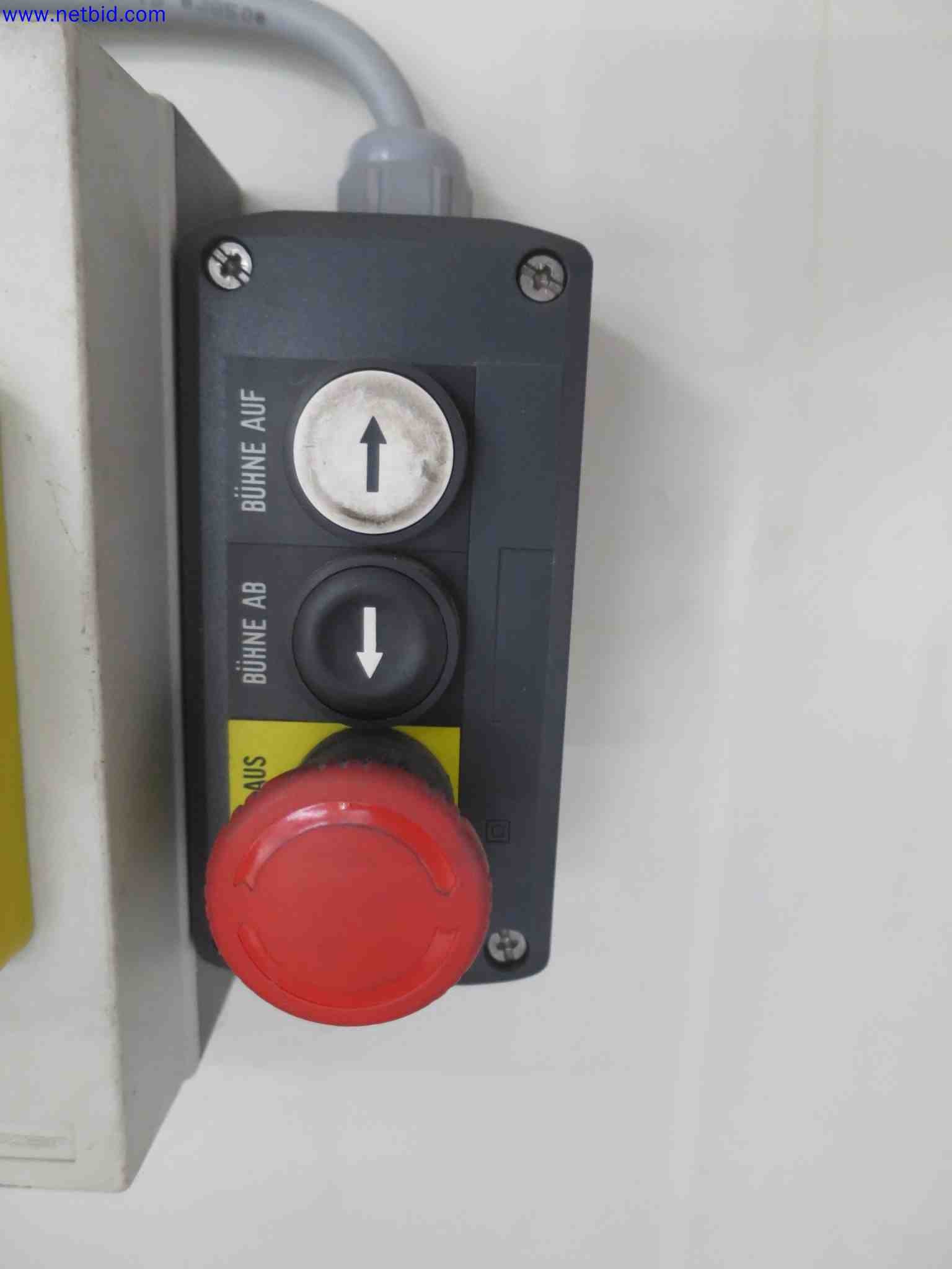 Máquinas CNC en buen estado para la fabricación de componentes metálicos de precisión-2