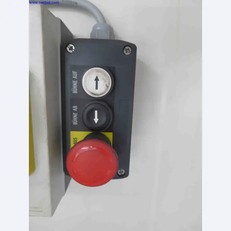 Máquinas CNC en buen estado para la fabricación de componentes metálicos de precisión-2