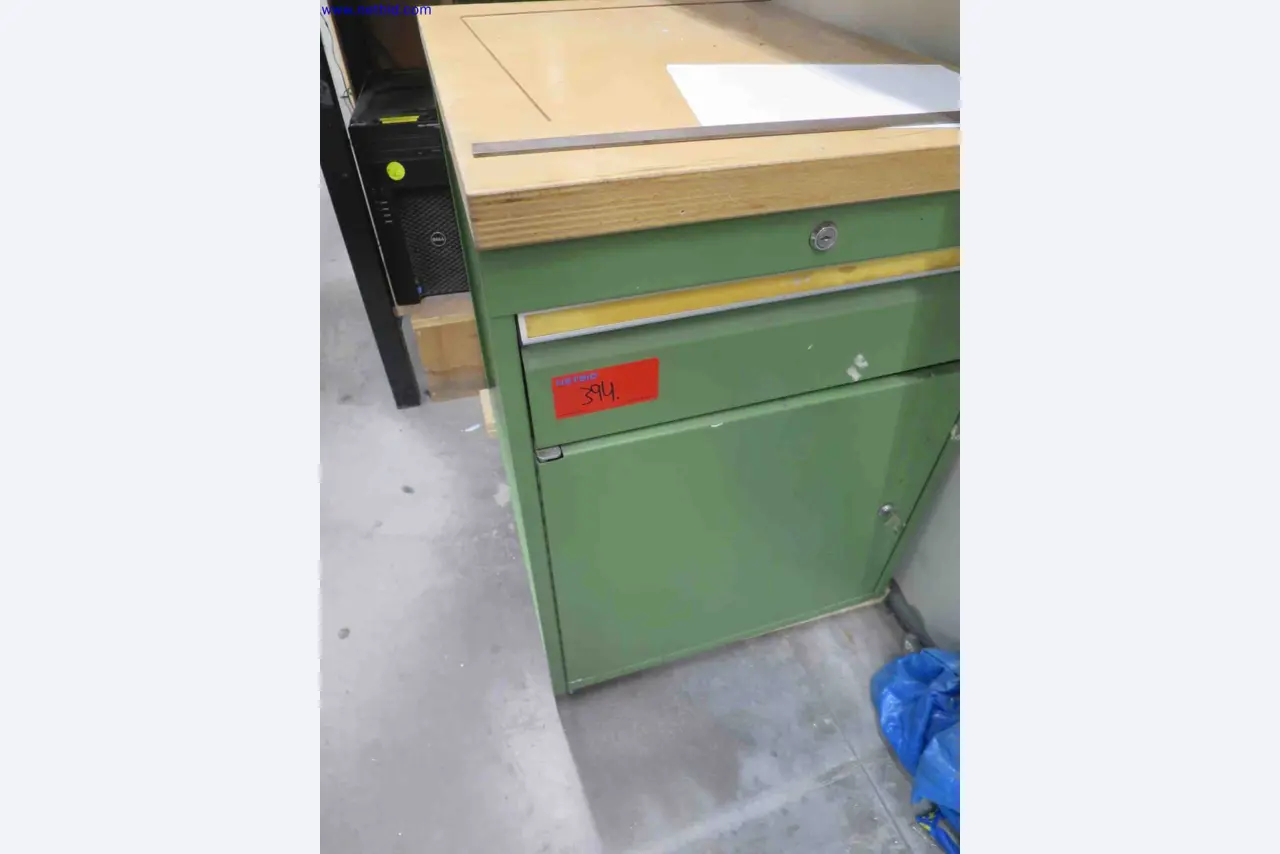 Máquinas CNC en buen estado para la fabricación de componentes metálicos de precisión-1