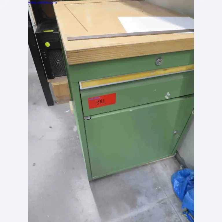 Máquinas CNC en buen estado para la fabricación de componentes metálicos de precisión-1