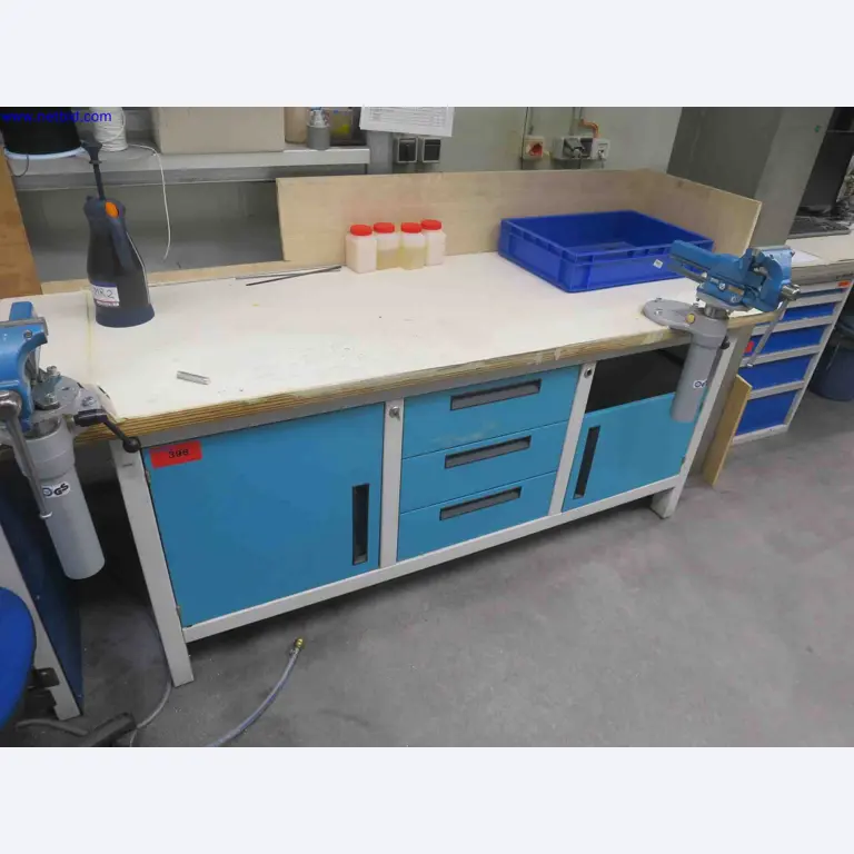 Máquinas CNC en buen estado para la fabricación de componentes metálicos de precisión-1