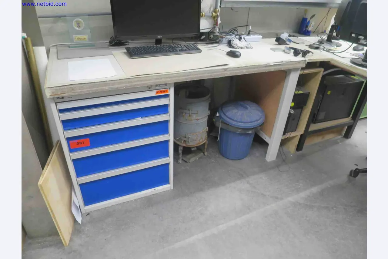 Máquinas CNC en buen estado para la fabricación de componentes metálicos de precisión-1