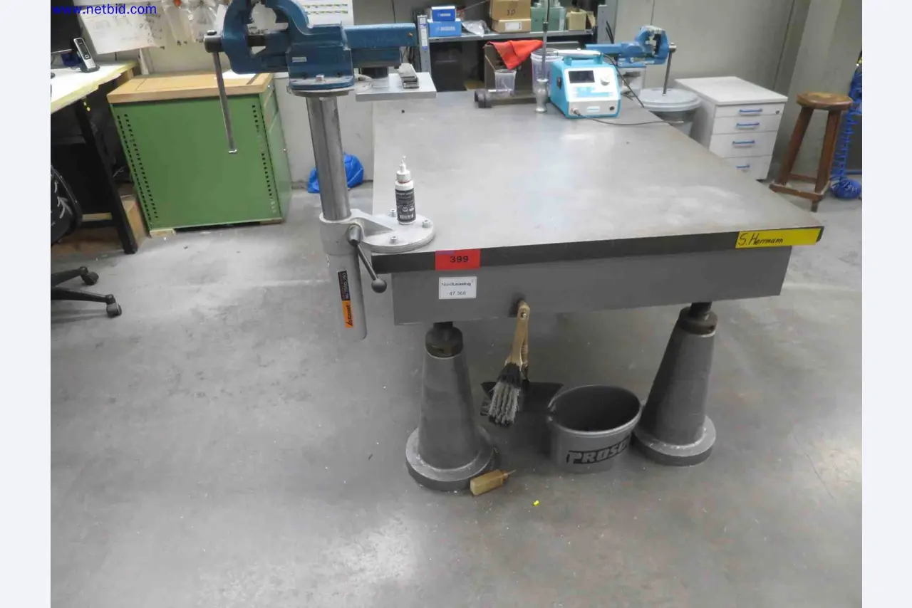 Máquinas CNC en buen estado para la fabricación de componentes metálicos de precisión-1