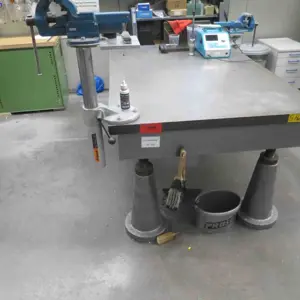 Svařovací a pracovní stůl