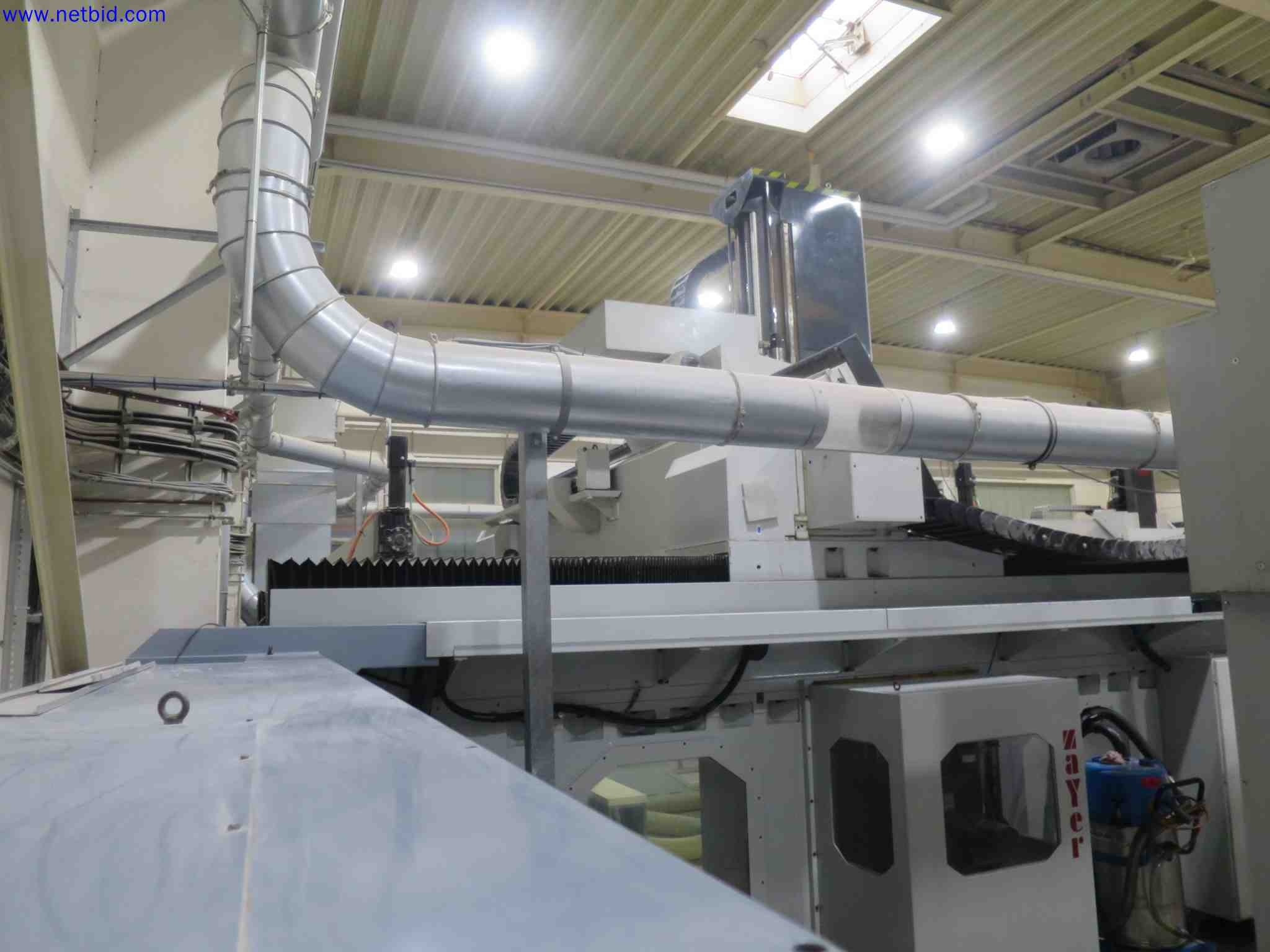 Machines CNC bien entretenues destinées à la fabrication de pièces métalliques de précision-10