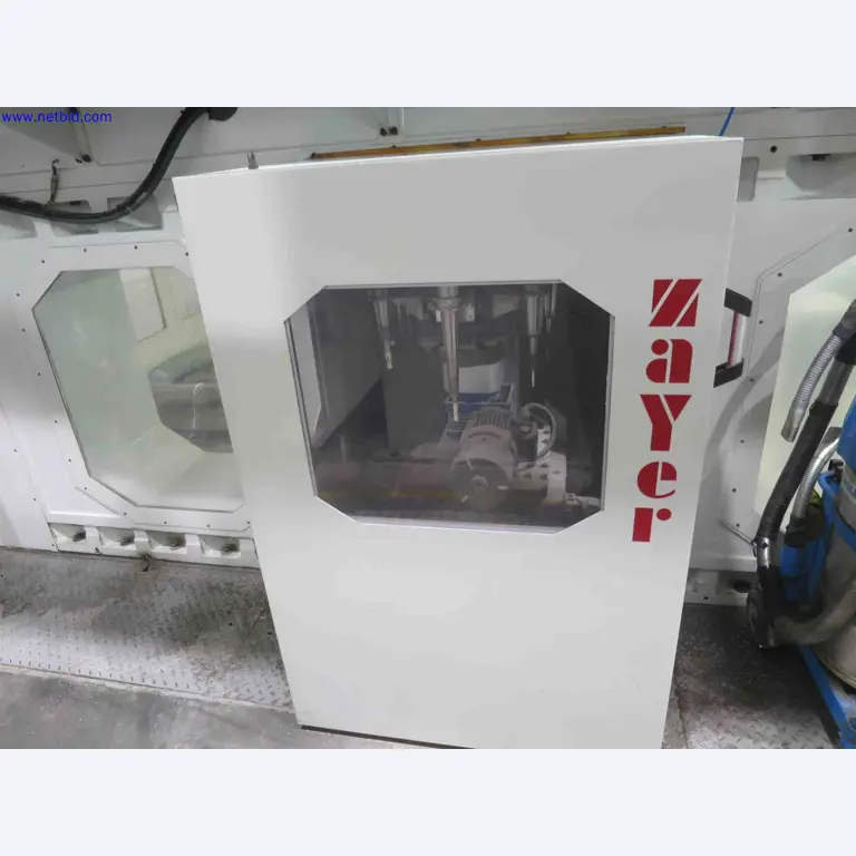 Machines CNC bien entretenues destinées à la fabrication de pièces métalliques de précision-7