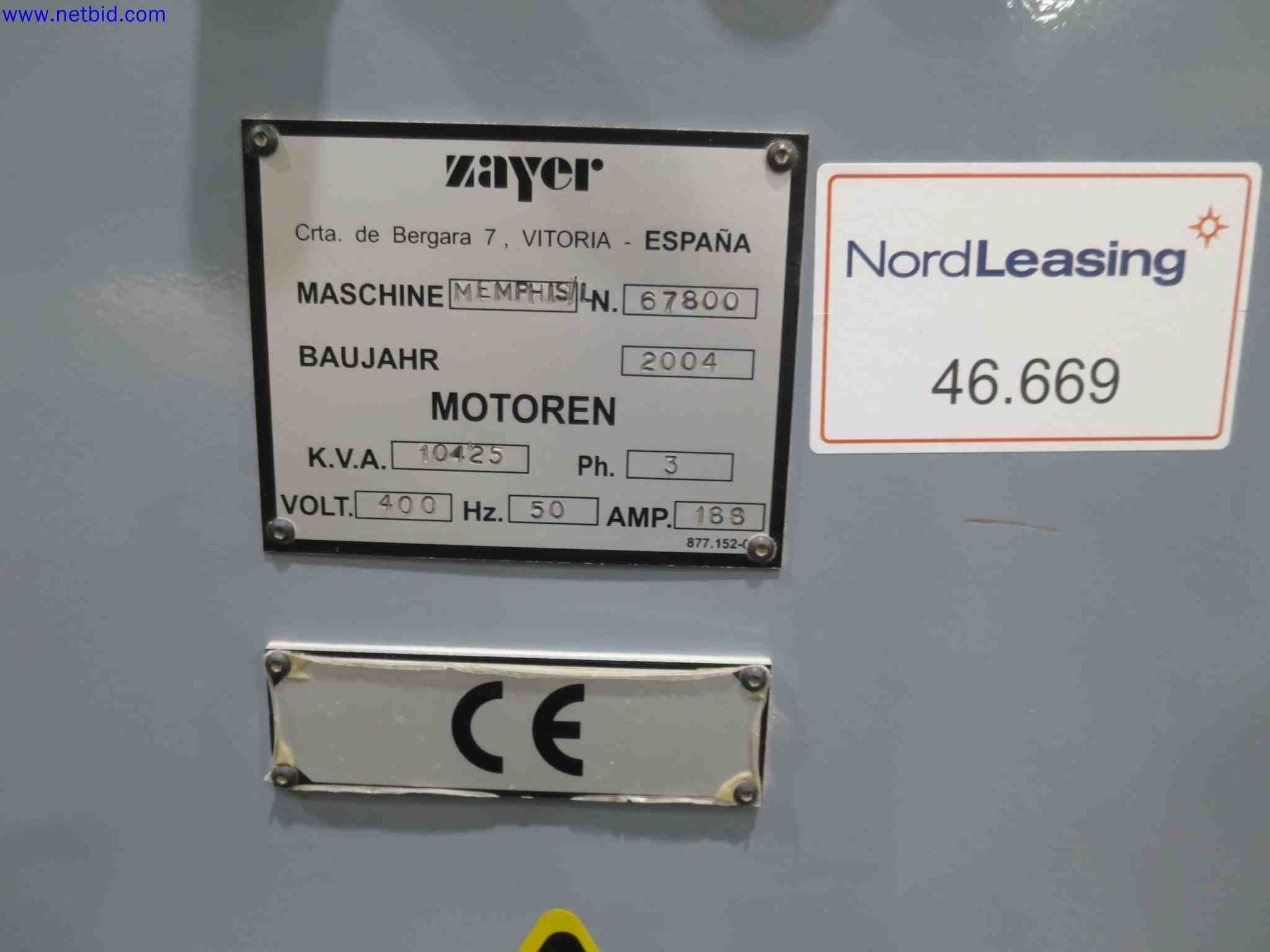 Machines CNC bien entretenues destinées à la fabrication de pièces métalliques de précision-9