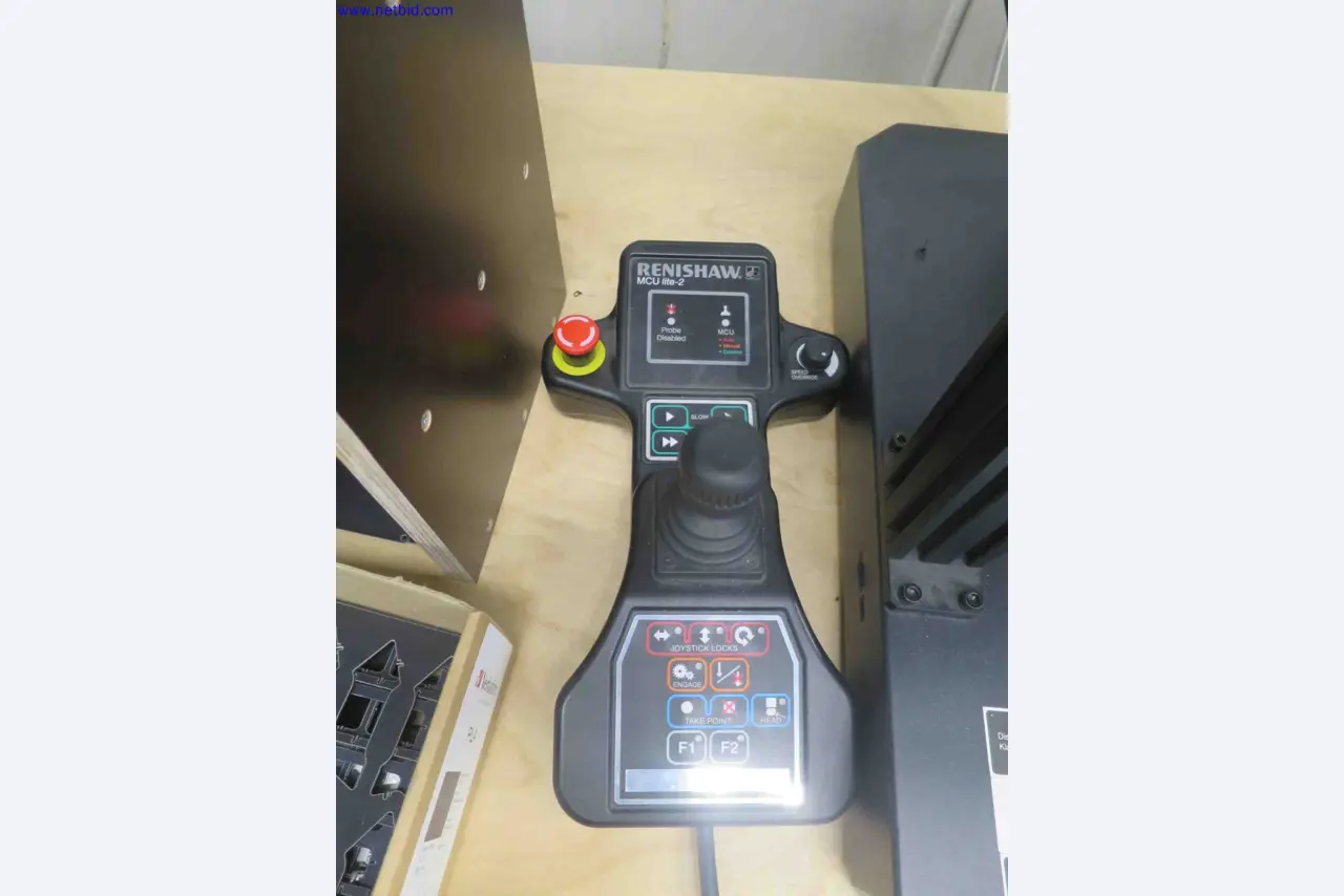 Máquinas CNC en buen estado para la fabricación de componentes metálicos de precisión-3