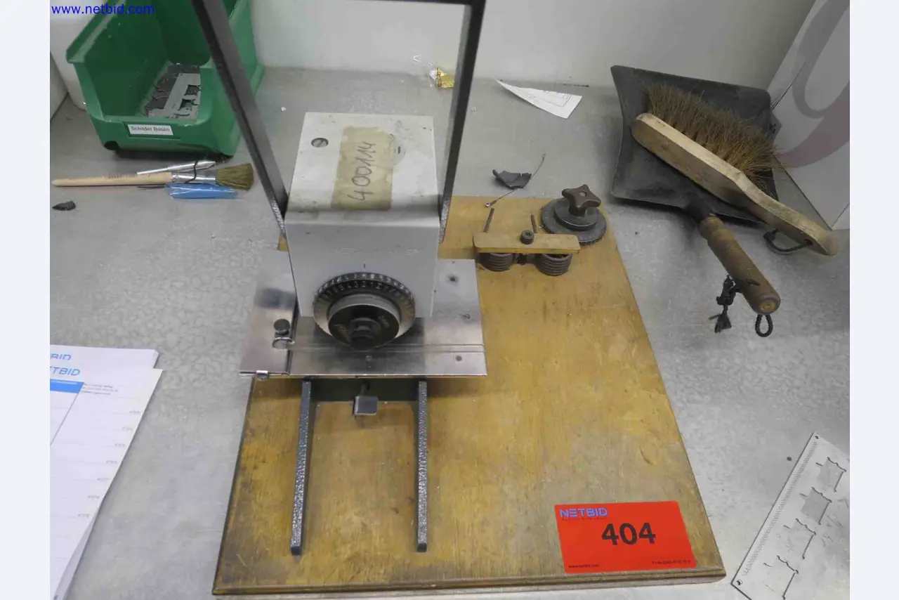 Máquinas CNC en buen estado para la fabricación de componentes metálicos de precisión-1
