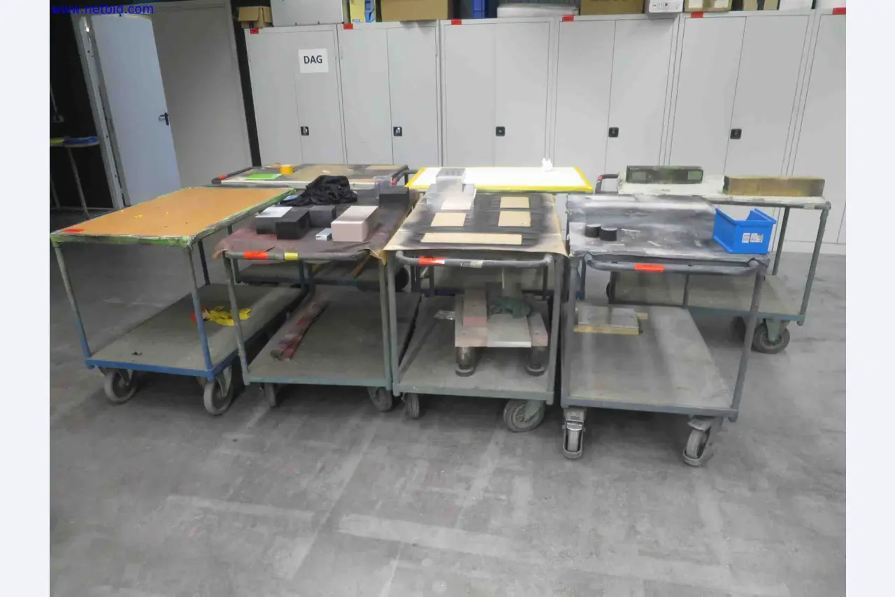 Máquinas CNC en buen estado para la fabricación de componentes metálicos de precisión-1