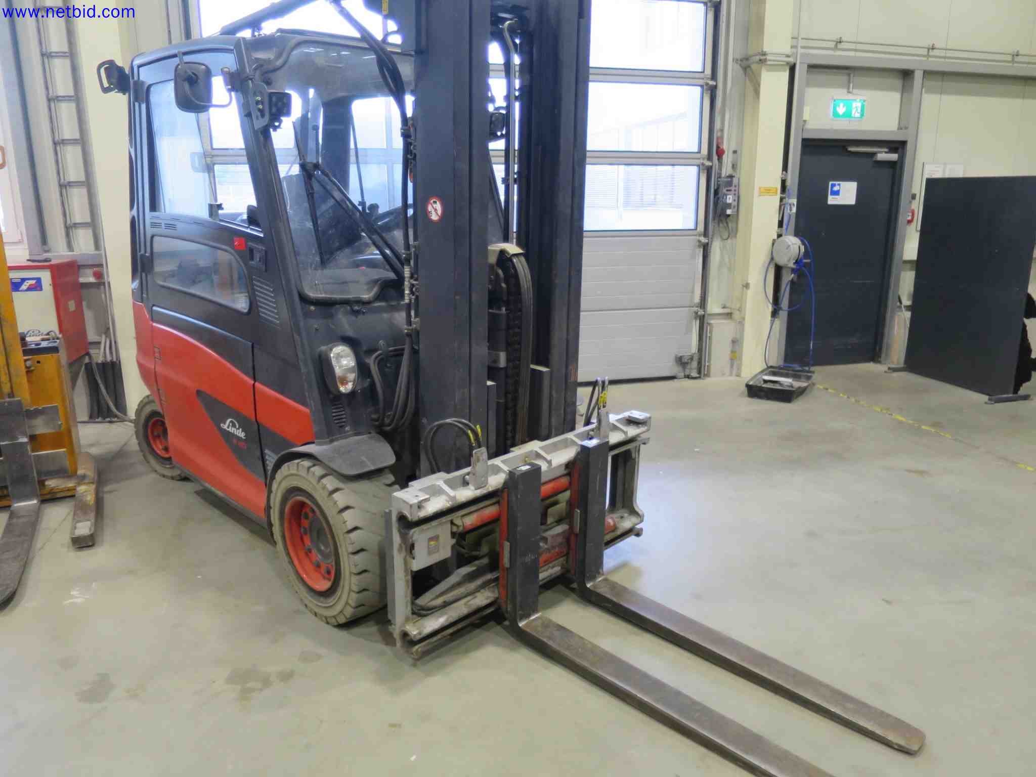 Máquinas CNC en buen estado para la fabricación de componentes metálicos de precisión-1