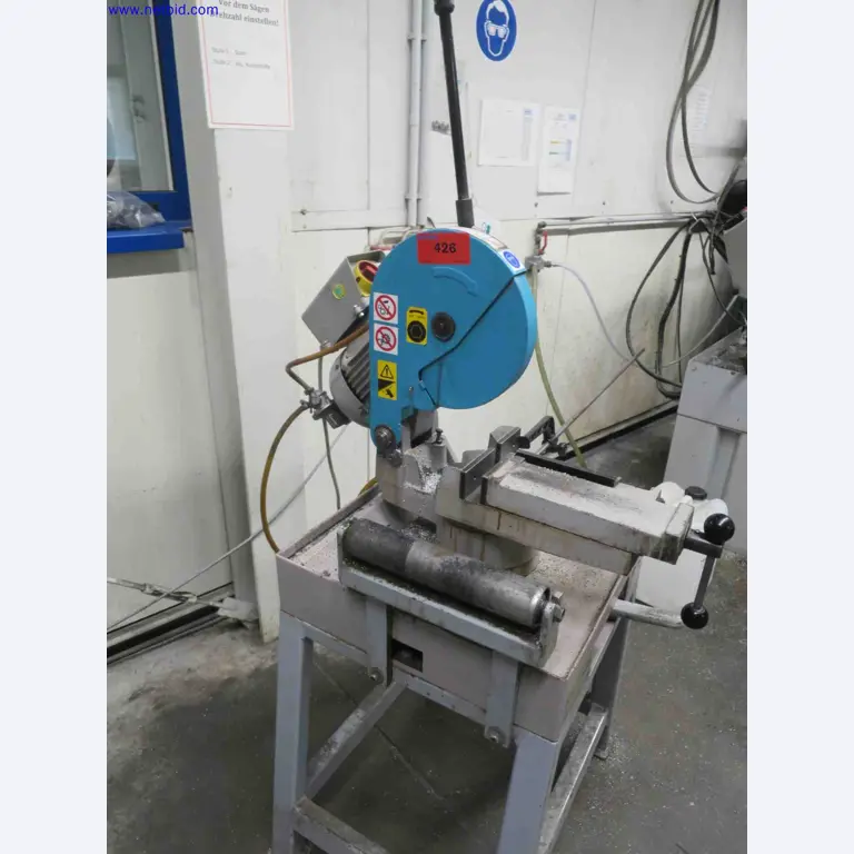 Machines CNC bien entretenues destinées à la fabrication de pièces métalliques de précision-1