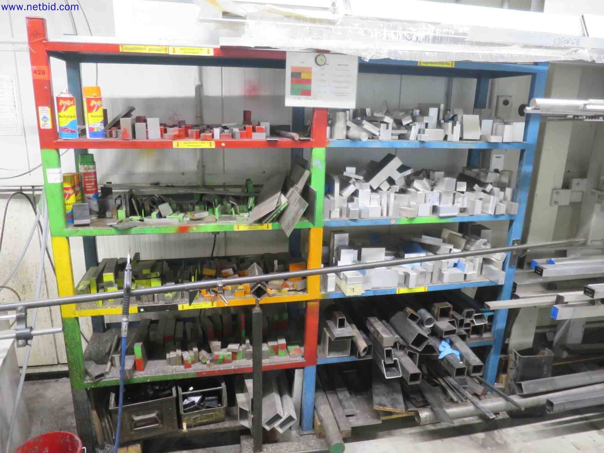 Machines CNC bien entretenues destinées à la fabrication de pièces métalliques de précision-1