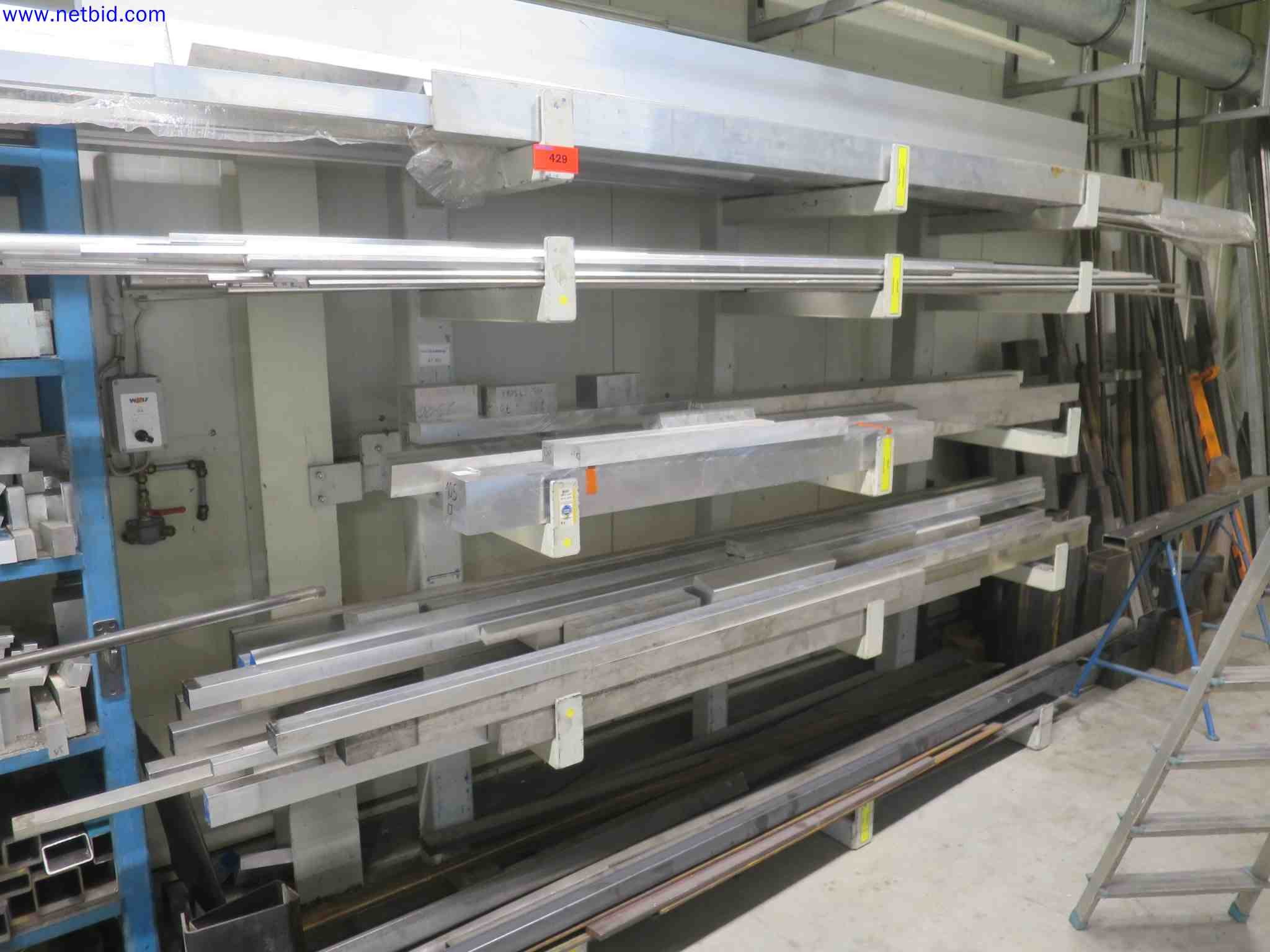 Machines CNC bien entretenues destinées à la fabrication de pièces métalliques de précision-2