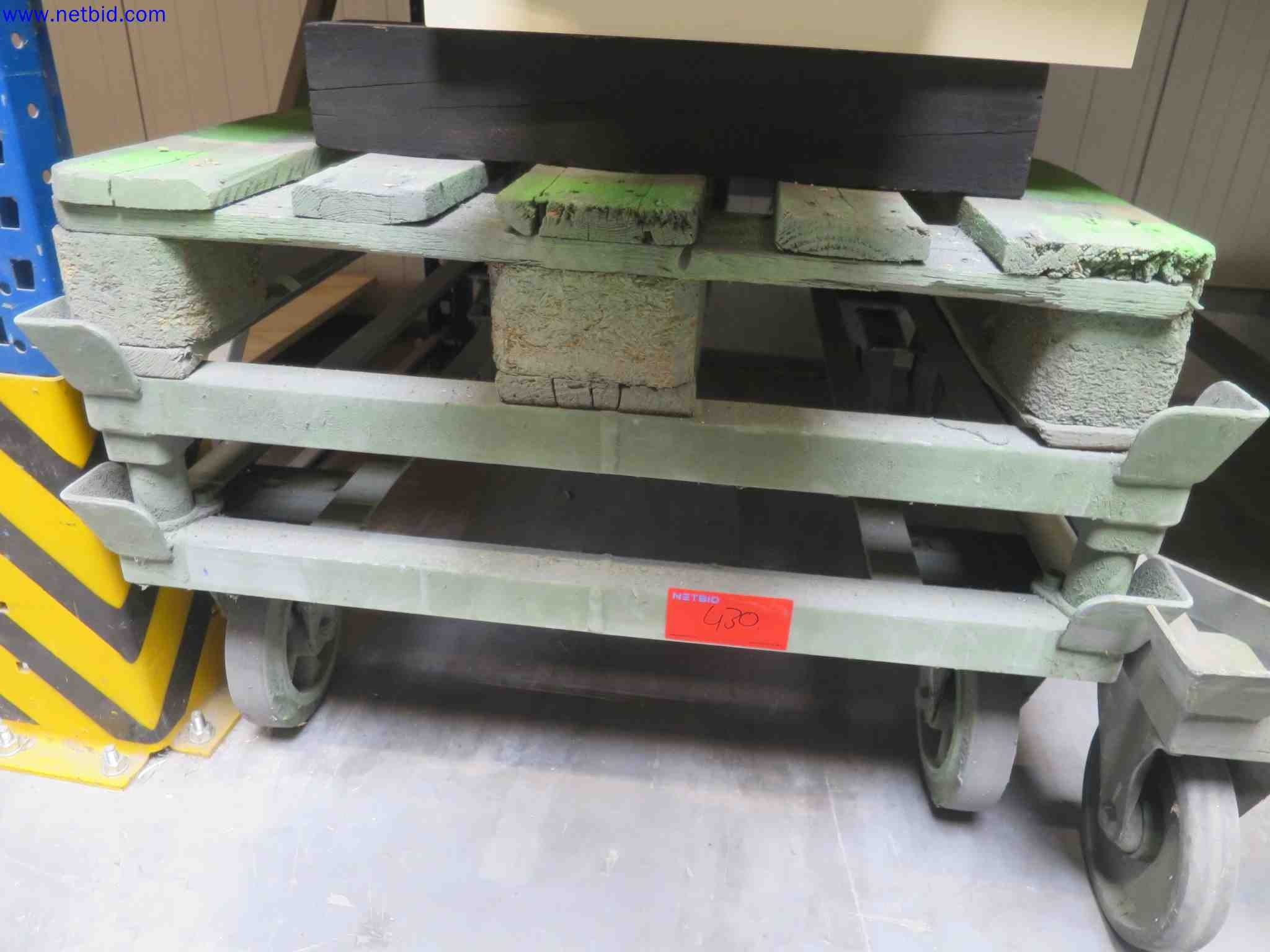 Machines CNC bien entretenues destinées à la fabrication de pièces métalliques de précision-1