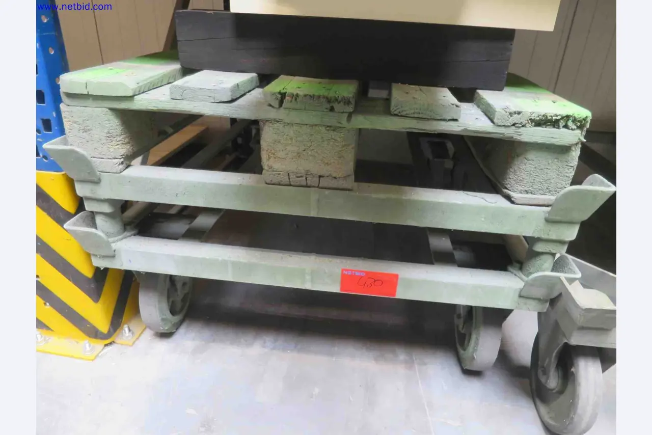 Machines CNC bien entretenues destinées à la fabrication de pièces métalliques de précision-1