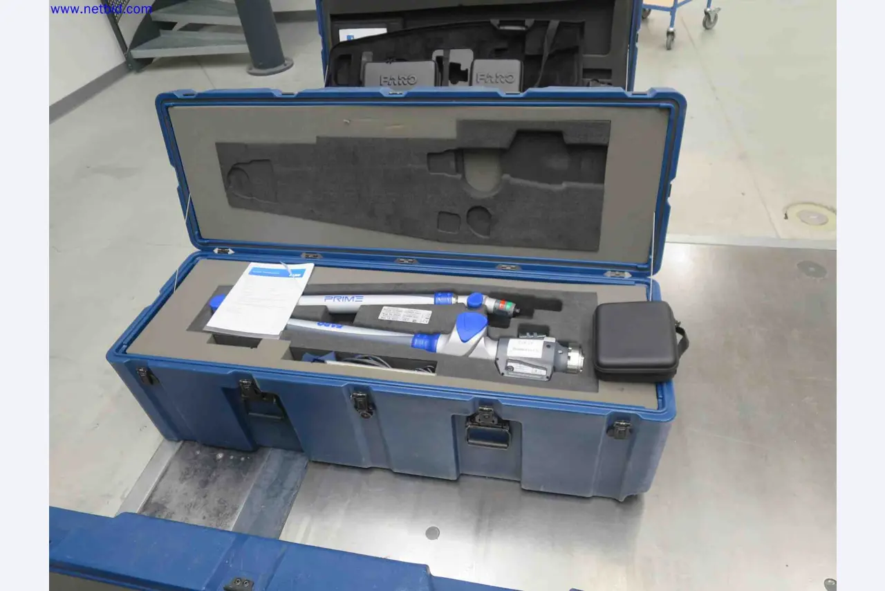 Máquinas CNC en buen estado para la fabricación de componentes metálicos de precisión-1