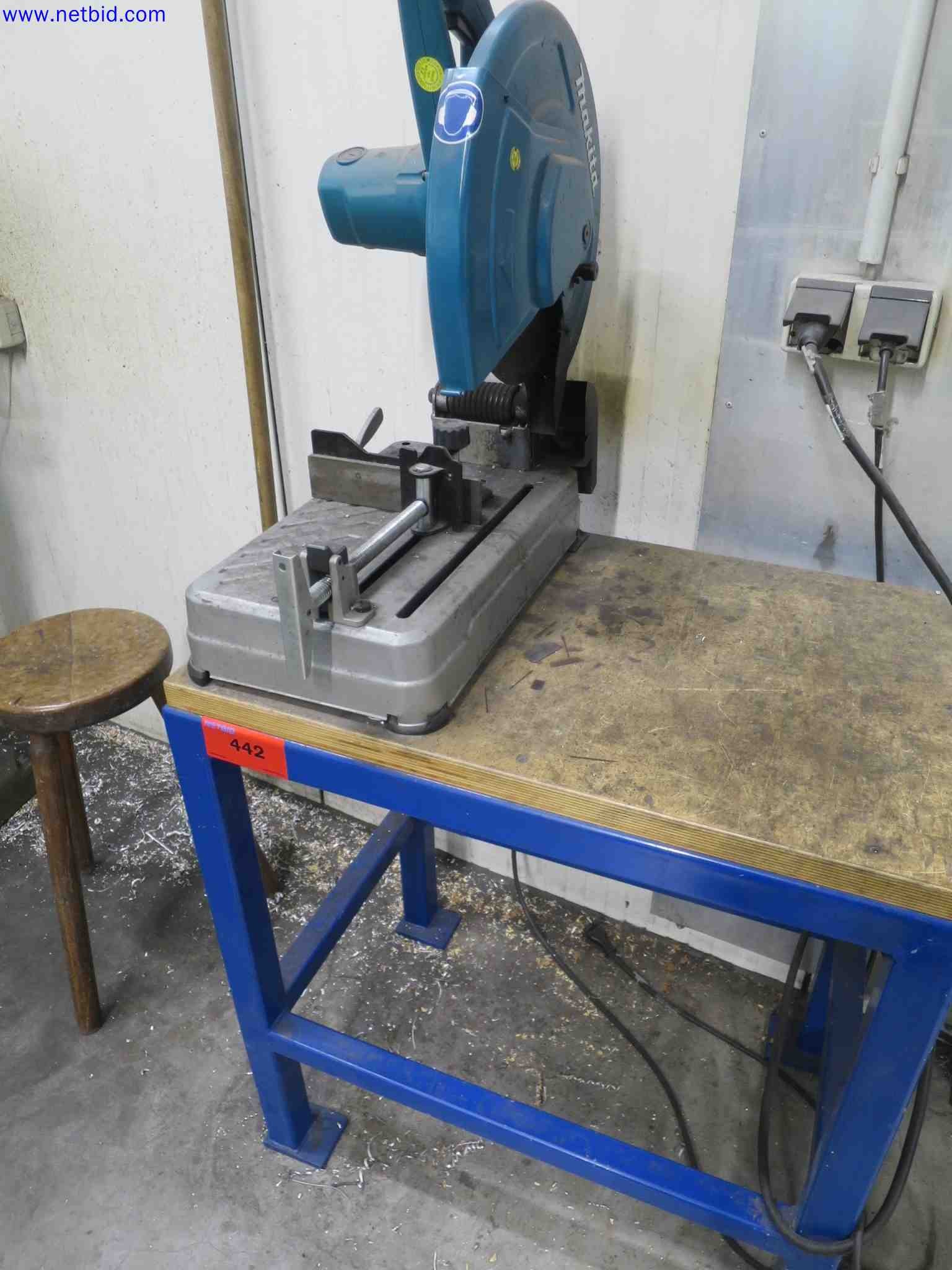 Machines CNC bien entretenues destinées à la fabrication de pièces métalliques de précision-1