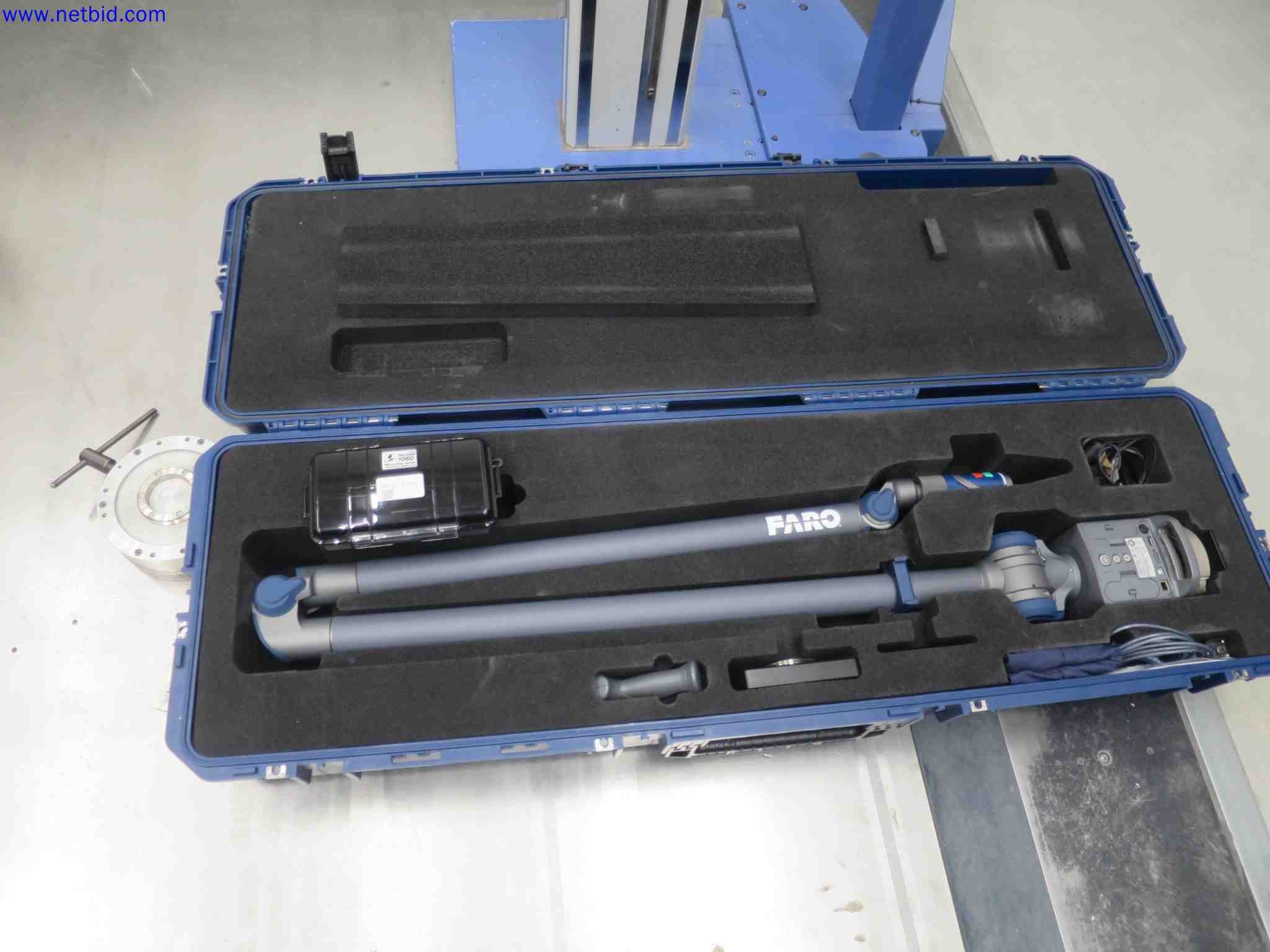 Machines CNC bien entretenues destinées à la fabrication de pièces métalliques de précision-1