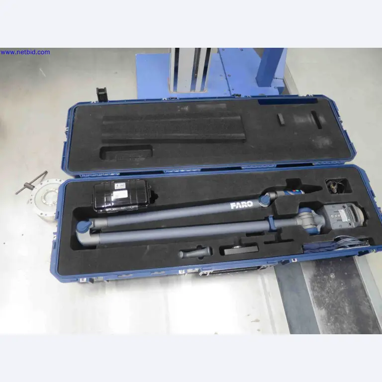 Machines CNC bien entretenues destinées à la fabrication de pièces métalliques de précision-1