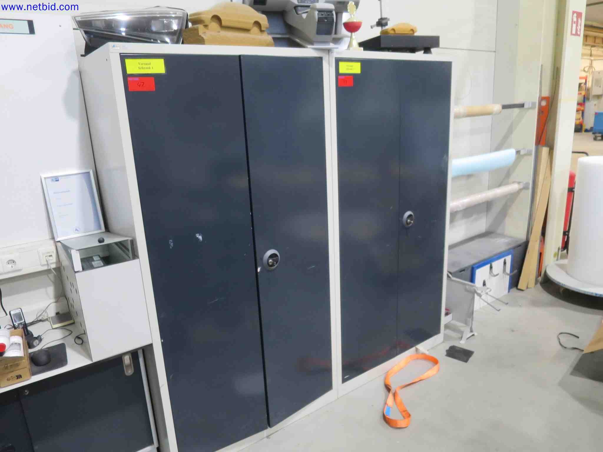 Machines CNC bien entretenues destinées à la fabrication de pièces métalliques de précision-3