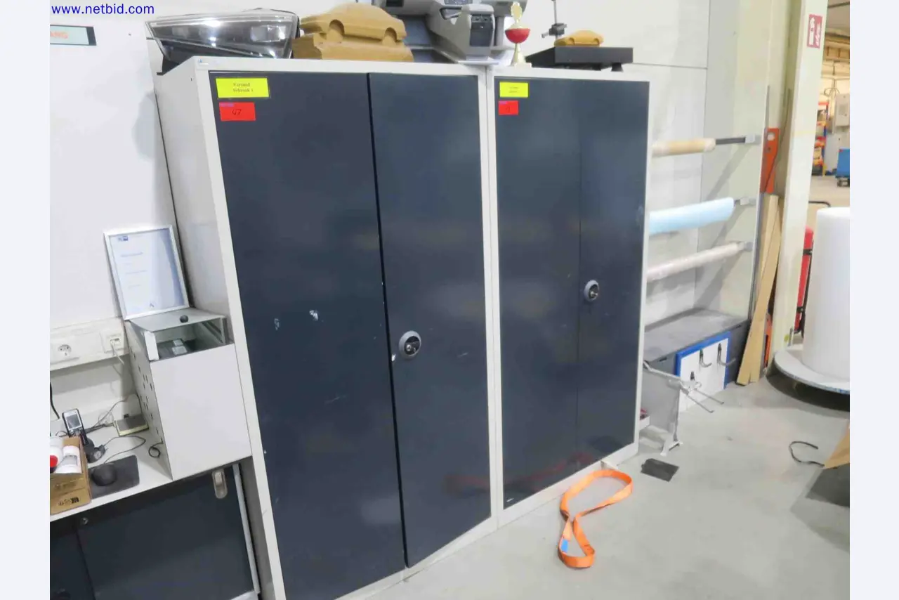 Machines CNC bien entretenues destinées à la fabrication de pièces métalliques de précision-3