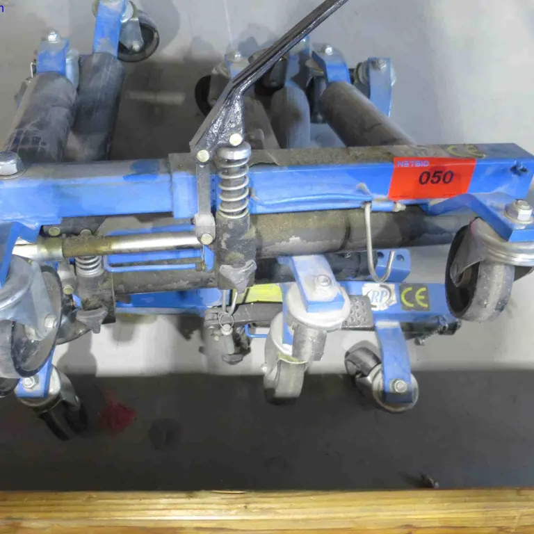 Car Lifting Device