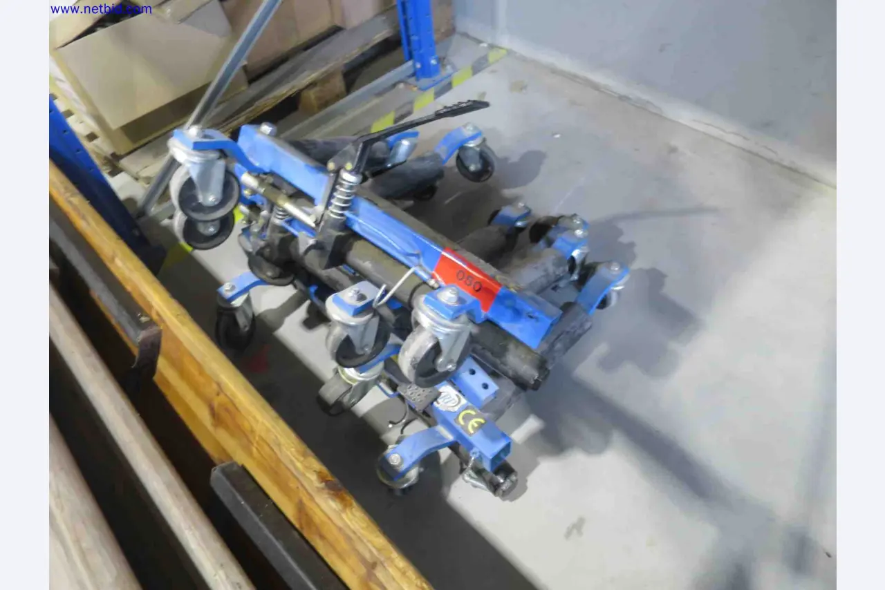 Machines CNC bien entretenues destinées à la fabrication de pièces métalliques de précision-2
