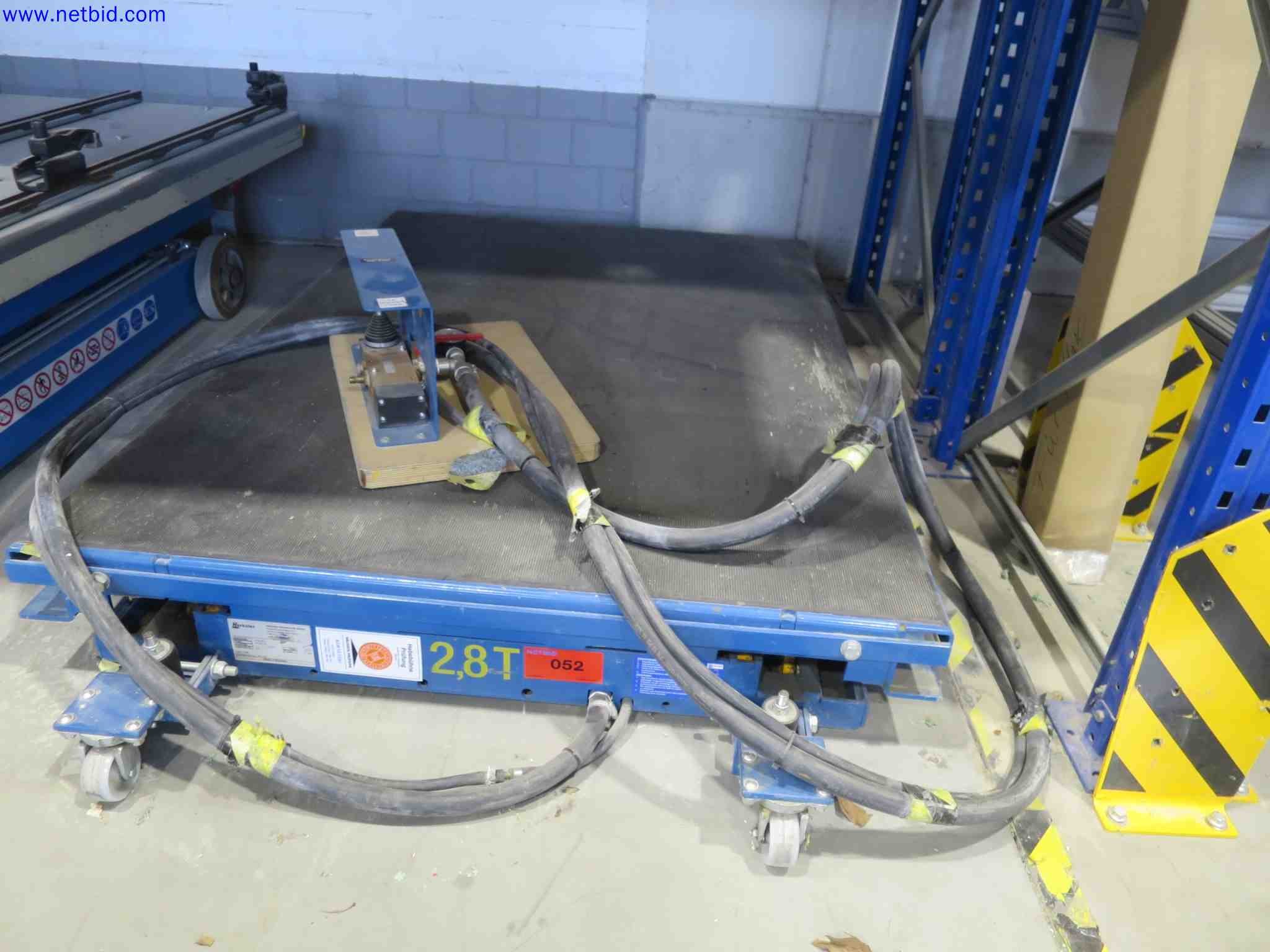 Machines CNC bien entretenues destinées à la fabrication de pièces métalliques de précision-1