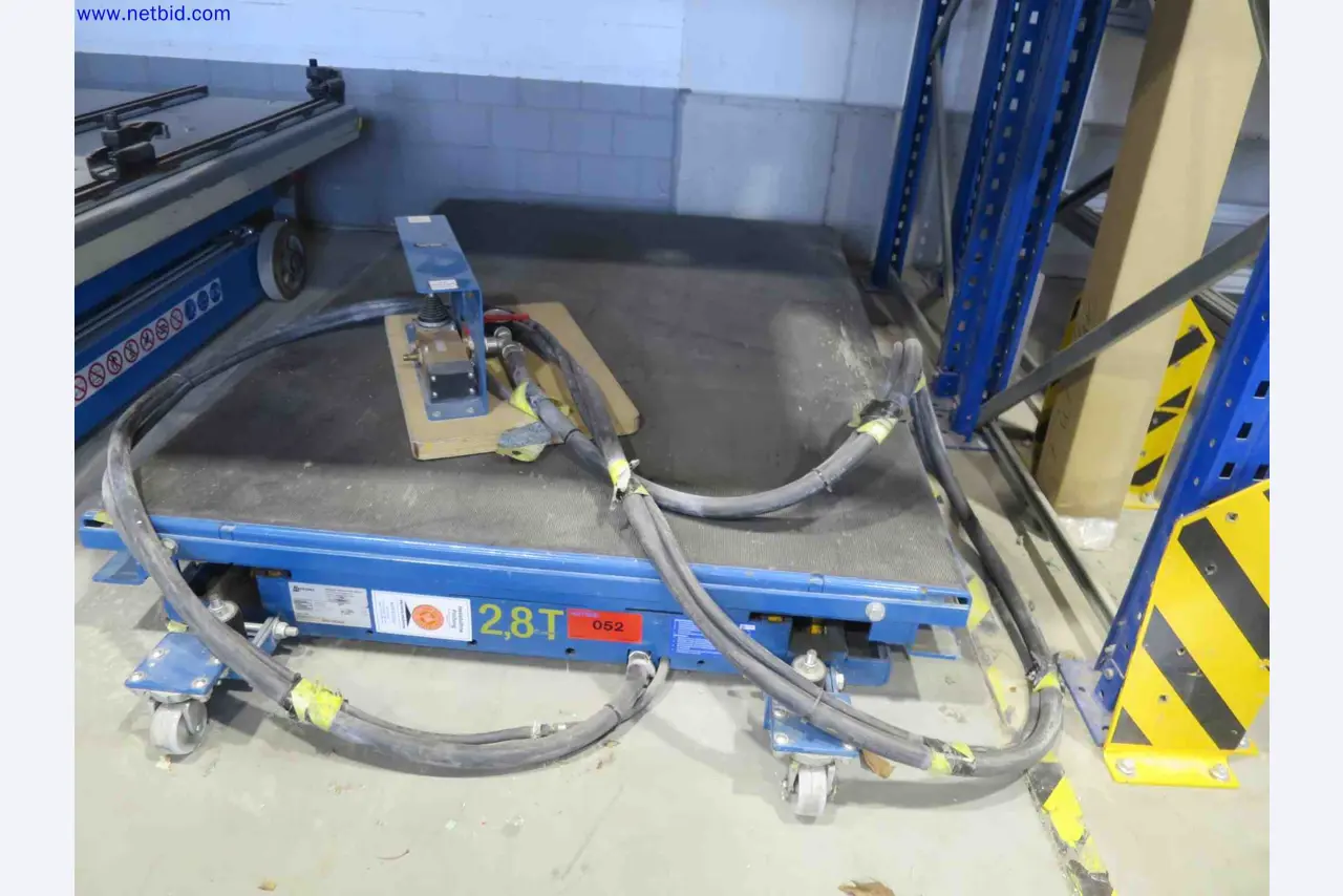Machines CNC bien entretenues destinées à la fabrication de pièces métalliques de précision-1