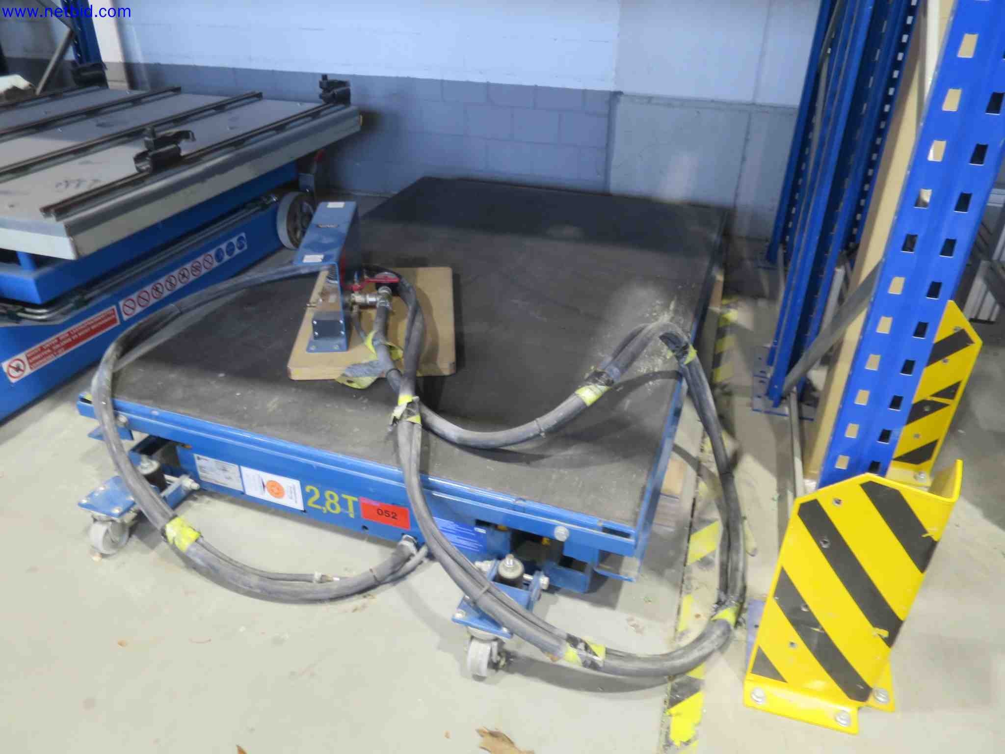 Machines CNC bien entretenues destinées à la fabrication de pièces métalliques de précision-2
