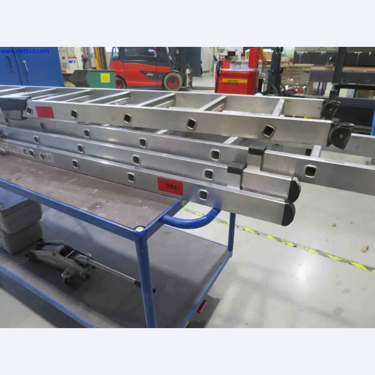 Machines CNC bien entretenues destinées à la fabrication de pièces métalliques de précision-2