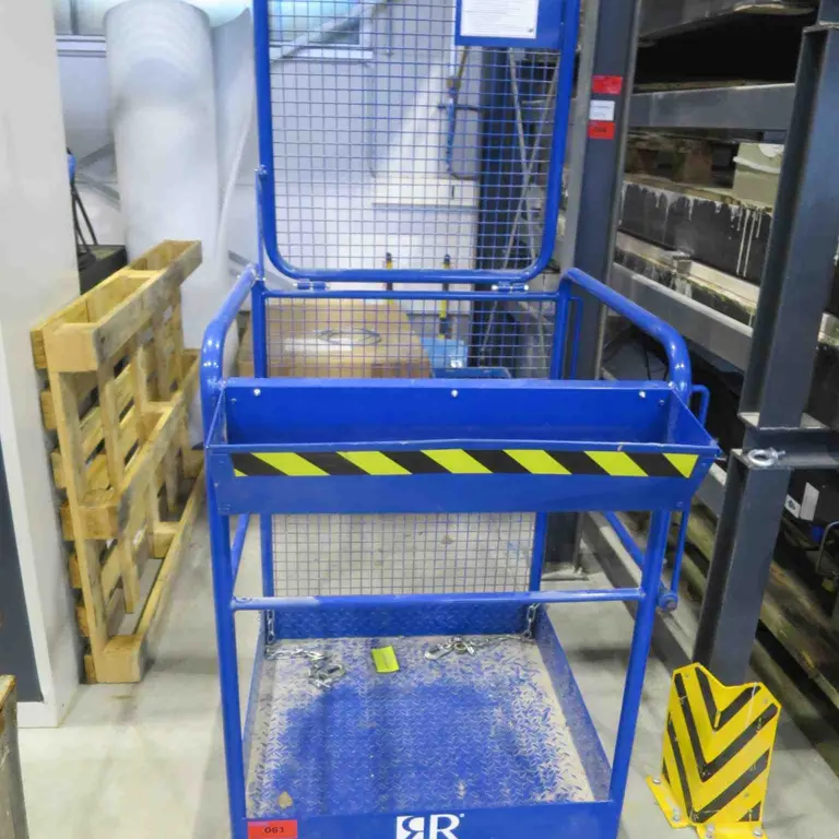 Personnel basket for forklifts (to be approved at a later date) RR Industrietechnik