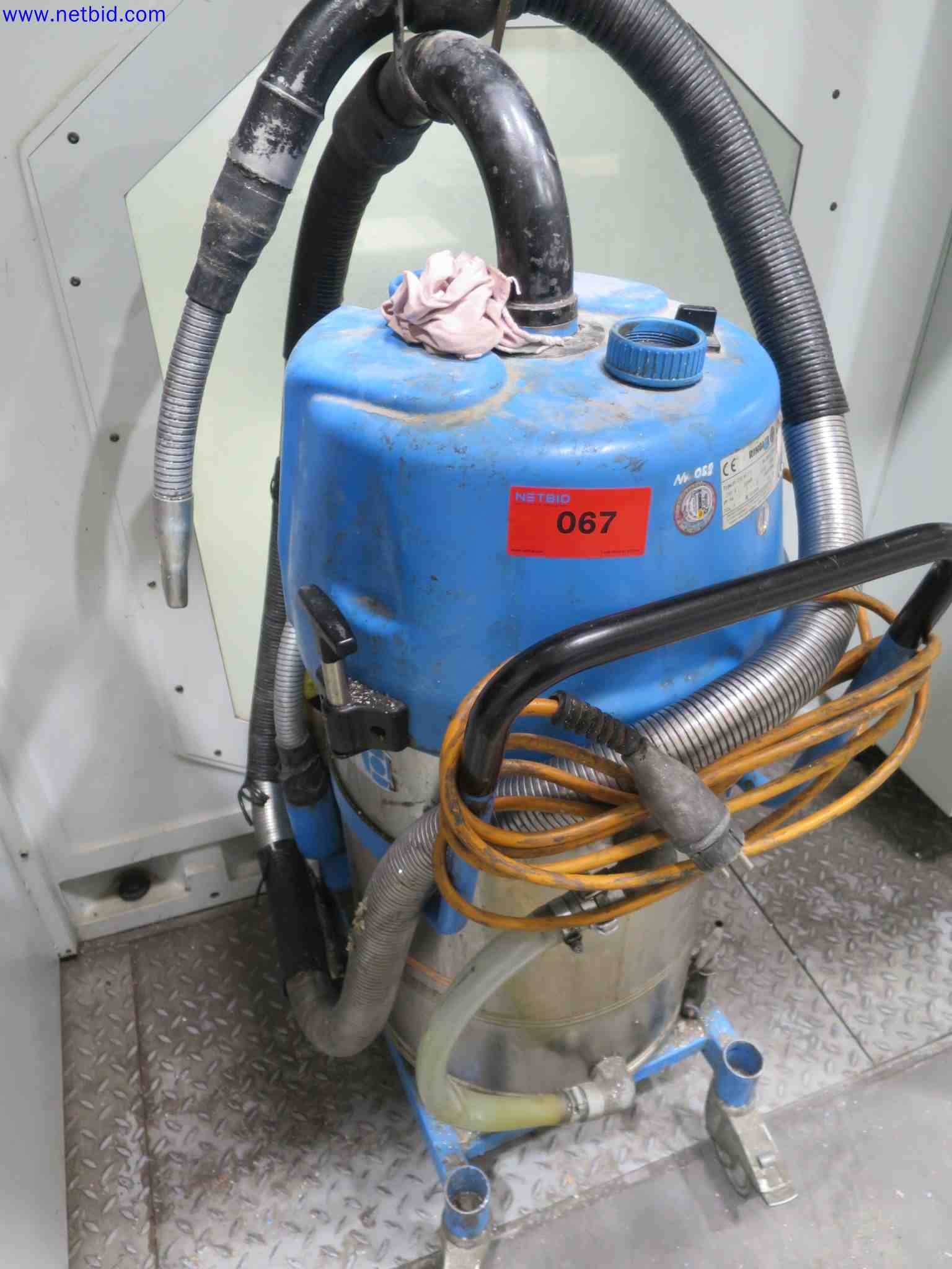 Machines CNC bien entretenues destinées à la fabrication de pièces métalliques de précision-1