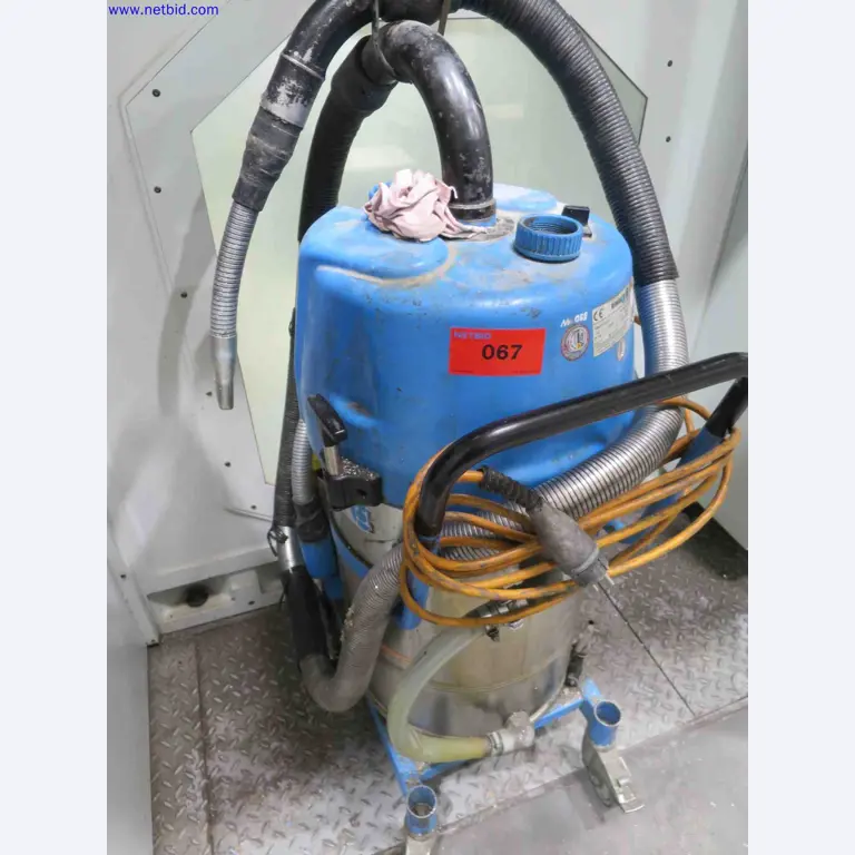 Machines CNC bien entretenues destinées à la fabrication de pièces métalliques de précision-1
