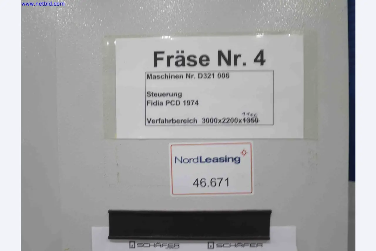 Machines CNC bien entretenues destinées à la fabrication de pièces métalliques de précision-10