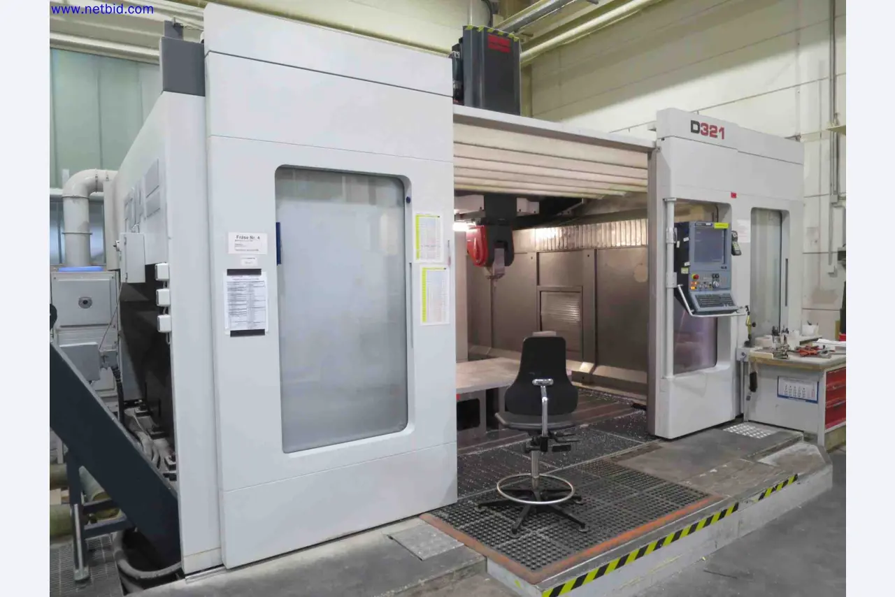 Machines CNC bien entretenues destinées à la fabrication de pièces métalliques de précision-1