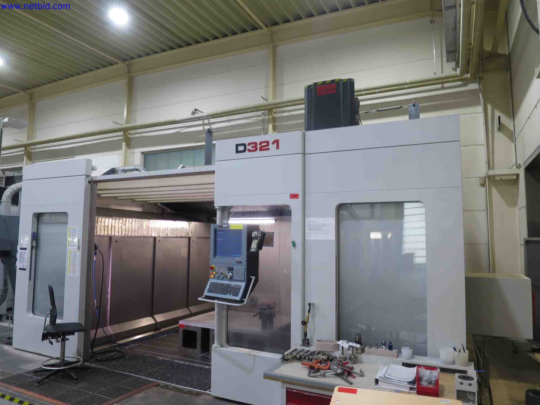 Machines CNC bien entretenues destinées à la fabrication de pièces métalliques de précision-4