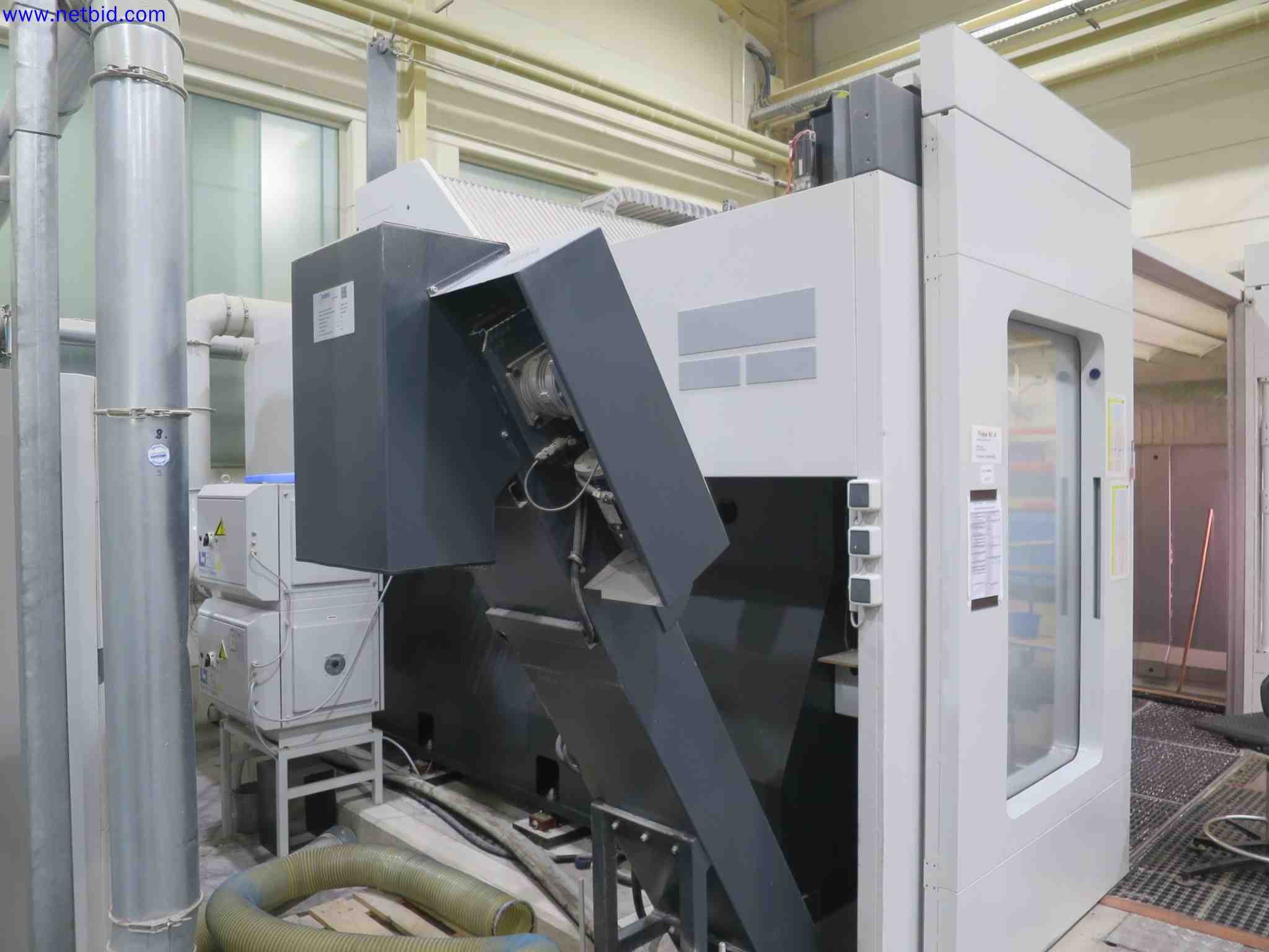 Machines CNC bien entretenues destinées à la fabrication de pièces métalliques de précision-8