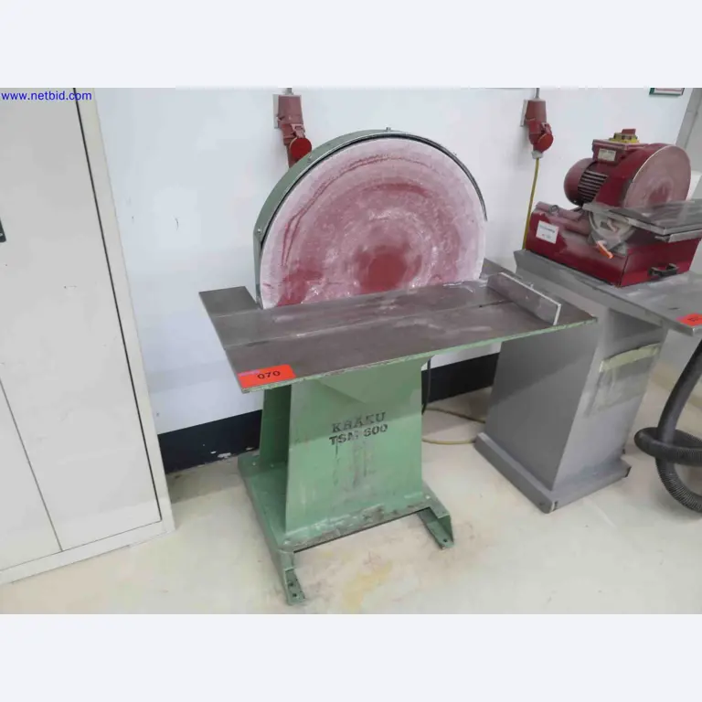 Machines CNC bien entretenues destinées à la fabrication de pièces métalliques de précision-1