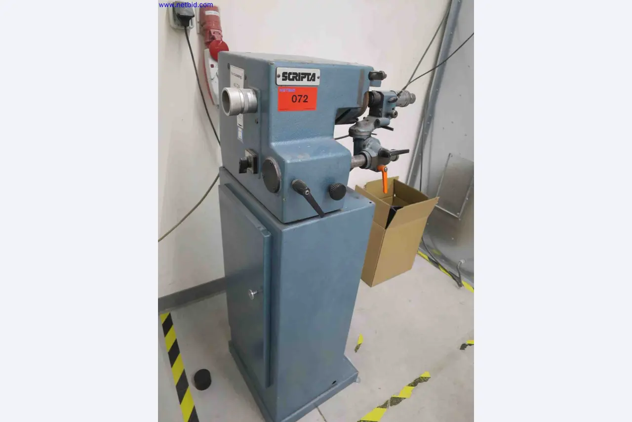 Máquinas CNC en buen estado para la fabricación de componentes metálicos de precisión-1