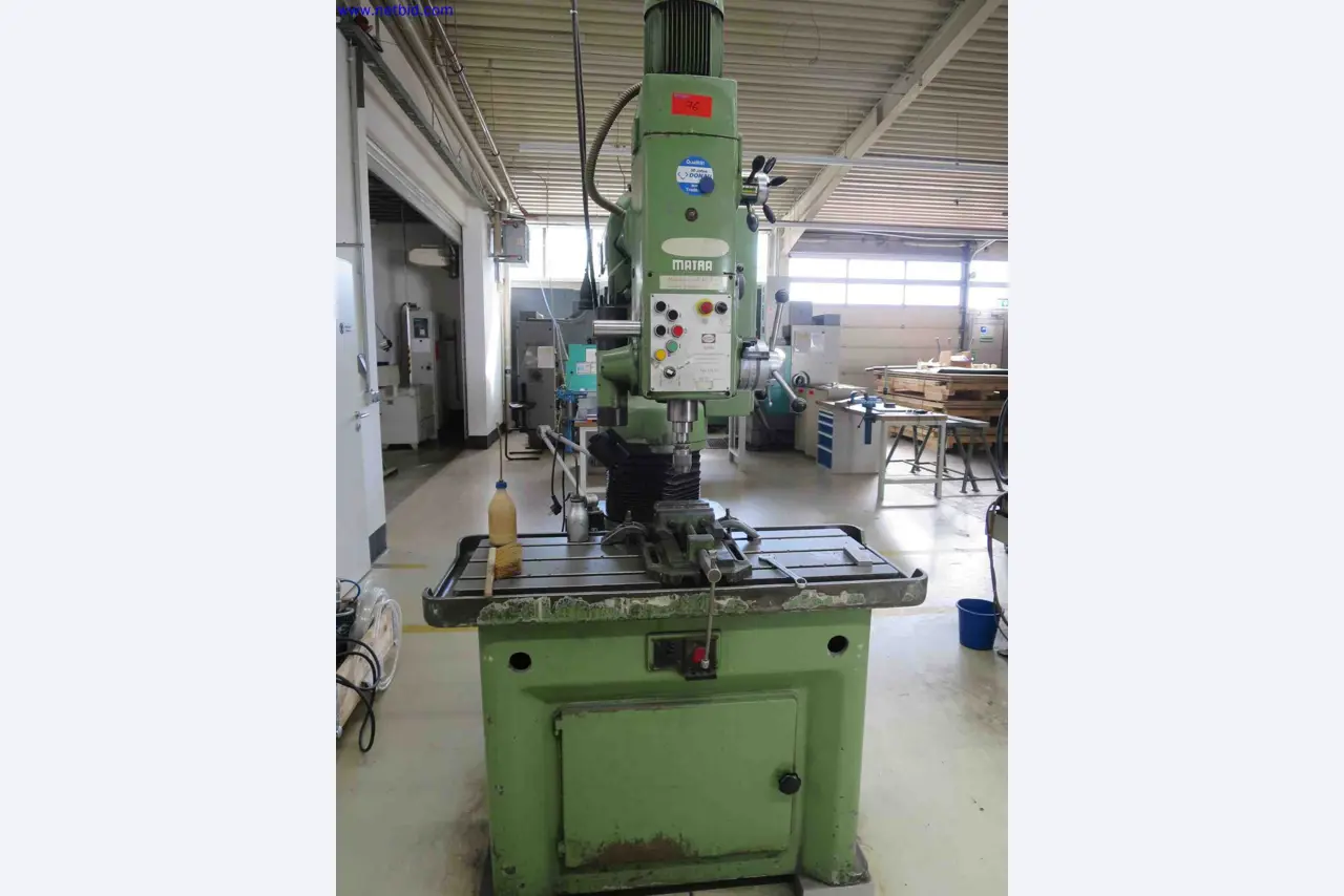 Máquinas CNC en buen estado para la fabricación de componentes metálicos de precisión-1