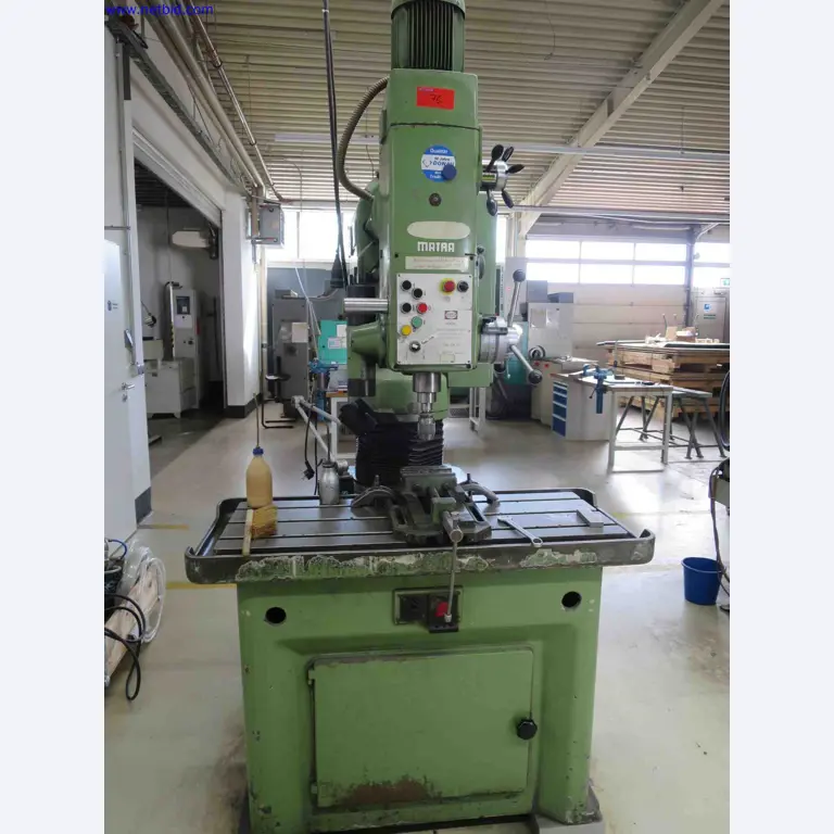 Máquinas CNC en buen estado para la fabricación de componentes metálicos de precisión-1